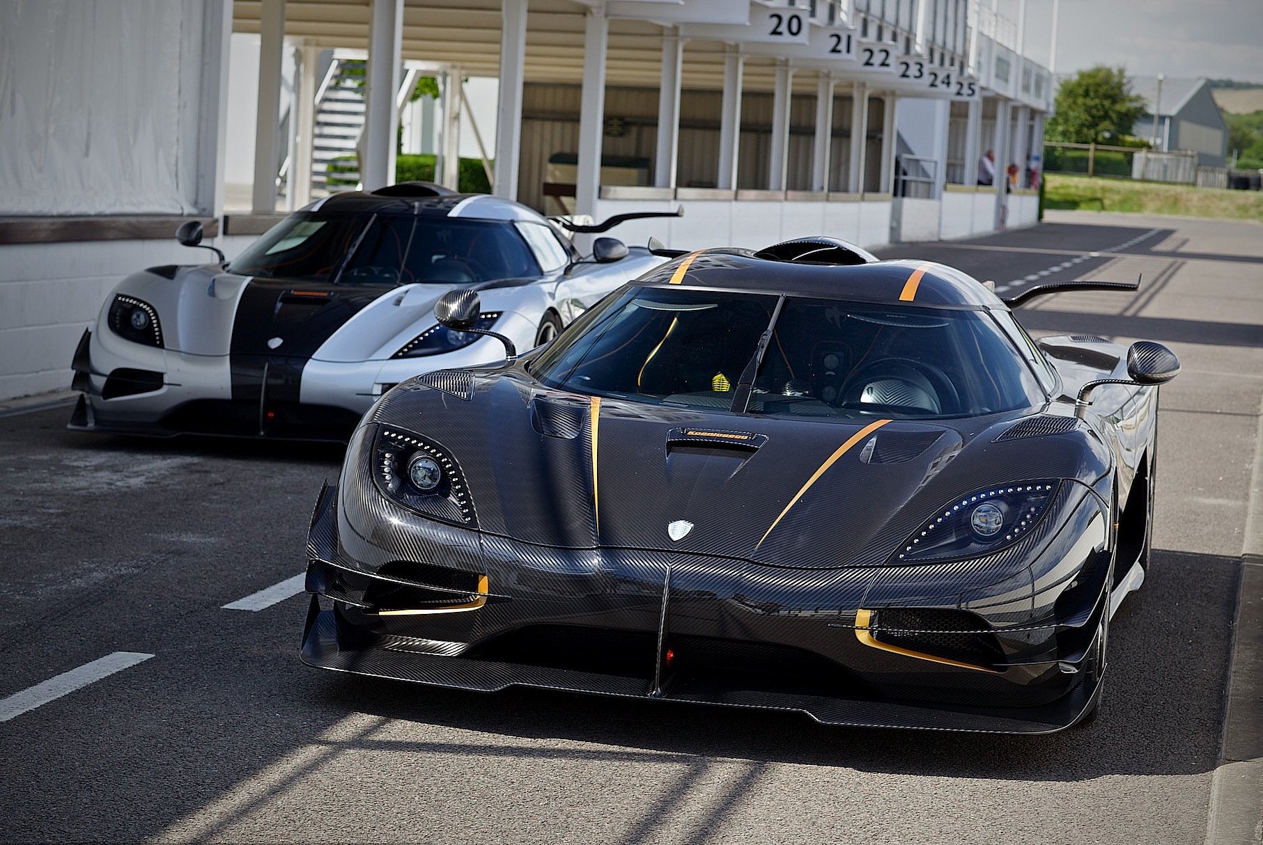 Koenigsegg_One-1_Goodwood_Festival_Of_Speed_2014-001.jpg
