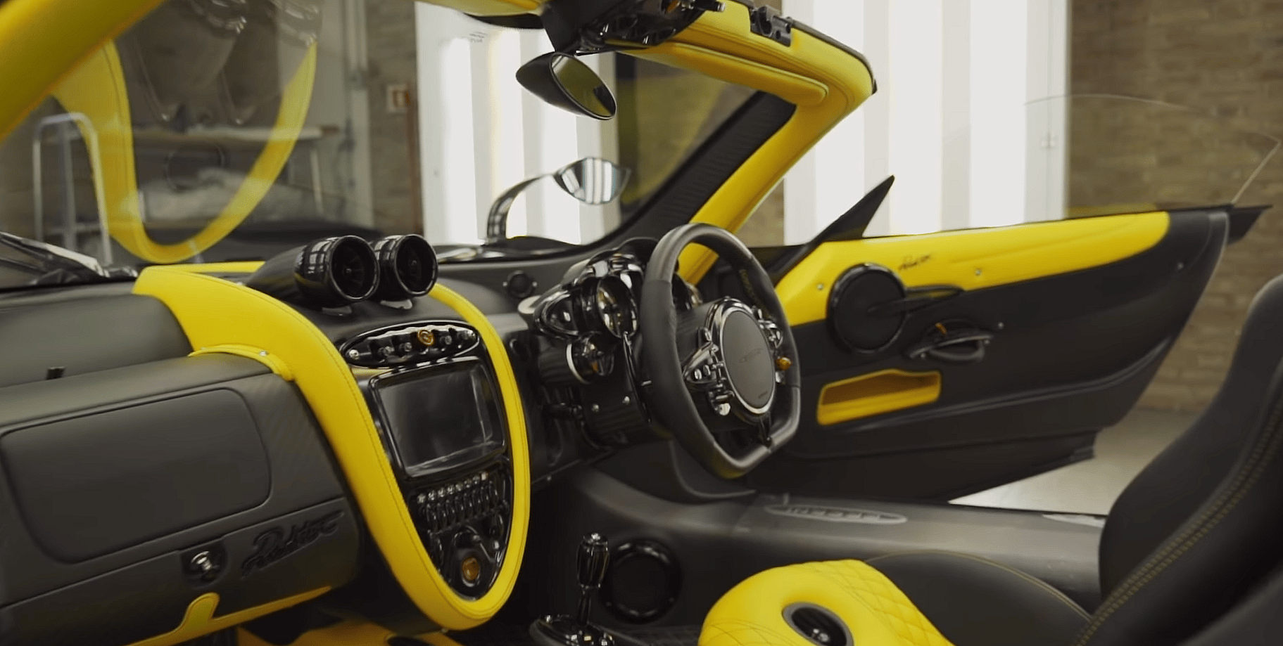Final Pagani Huayra Roadster