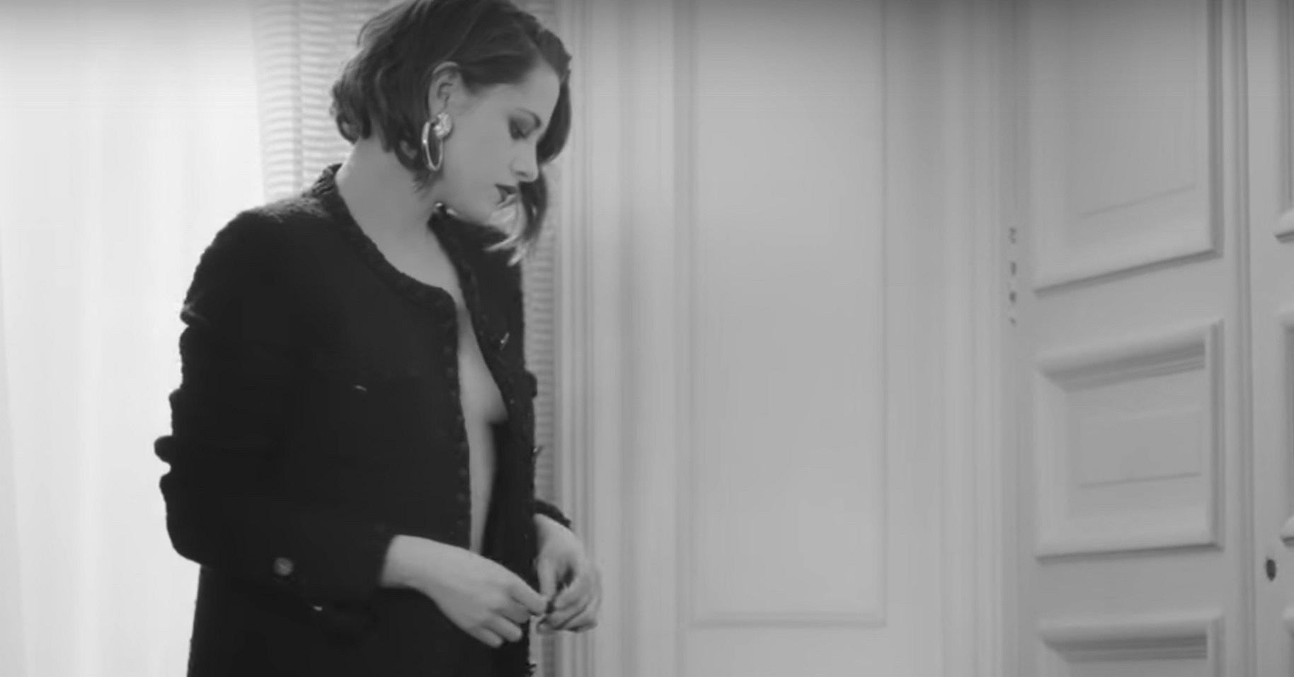kristen-stewart-chanel-shorts-main.jpg