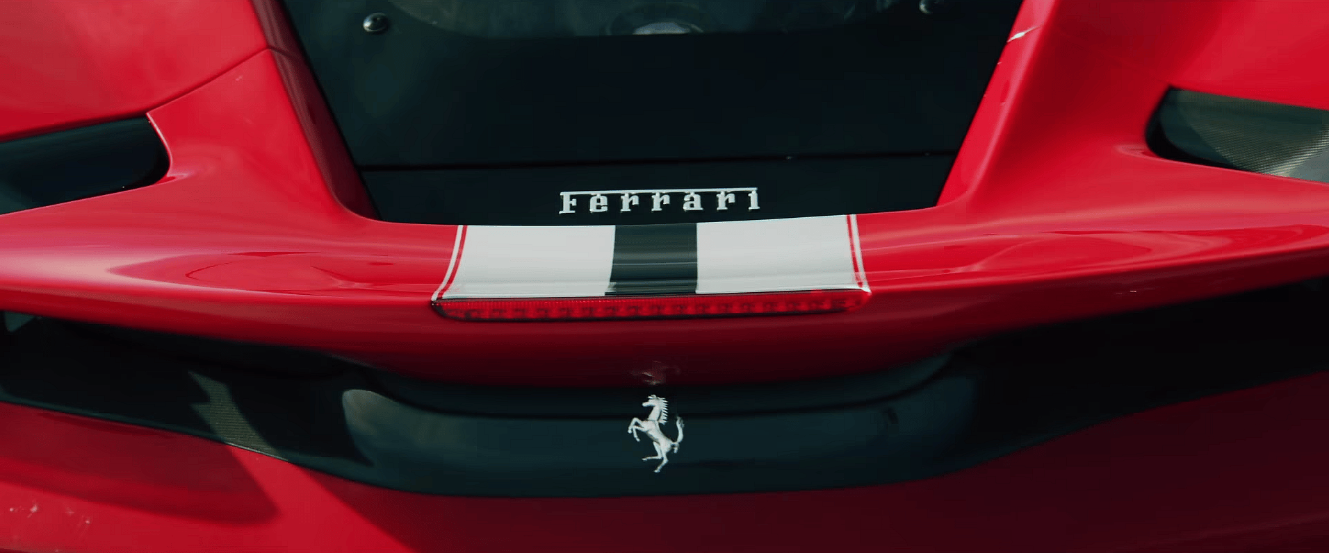 Ferrari 488 Pista red8