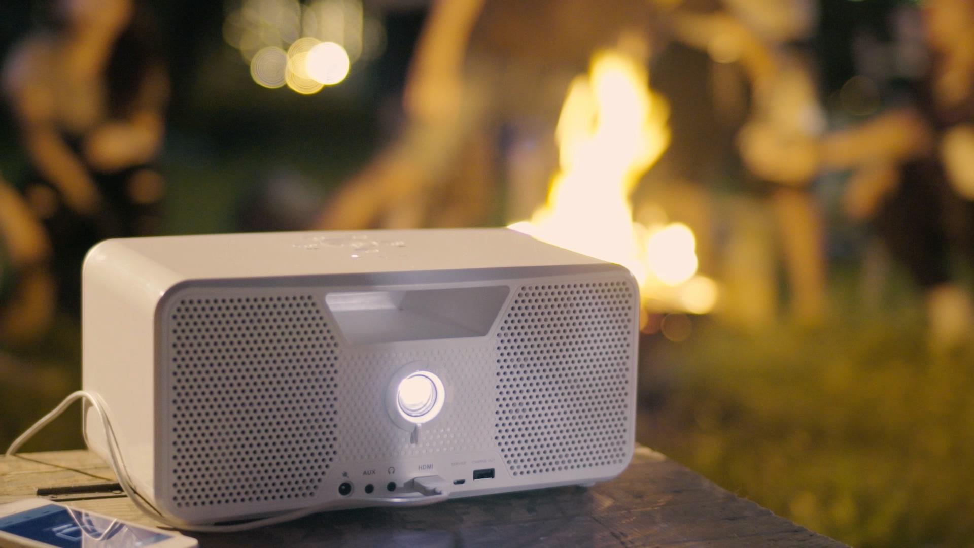 Dashbon Flicks boombox projector - 1.jpg Flicks offers multiple input options