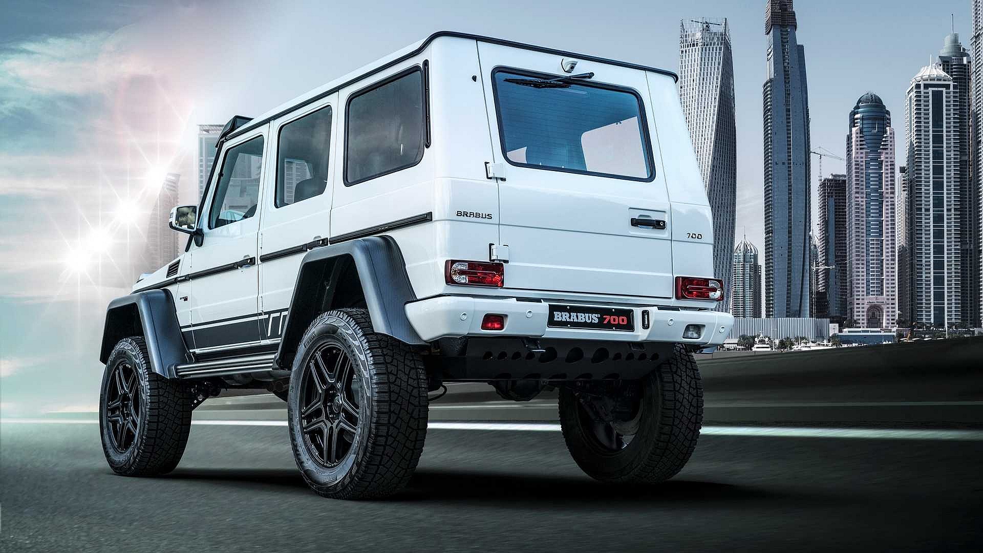 Brabus 700 (3)