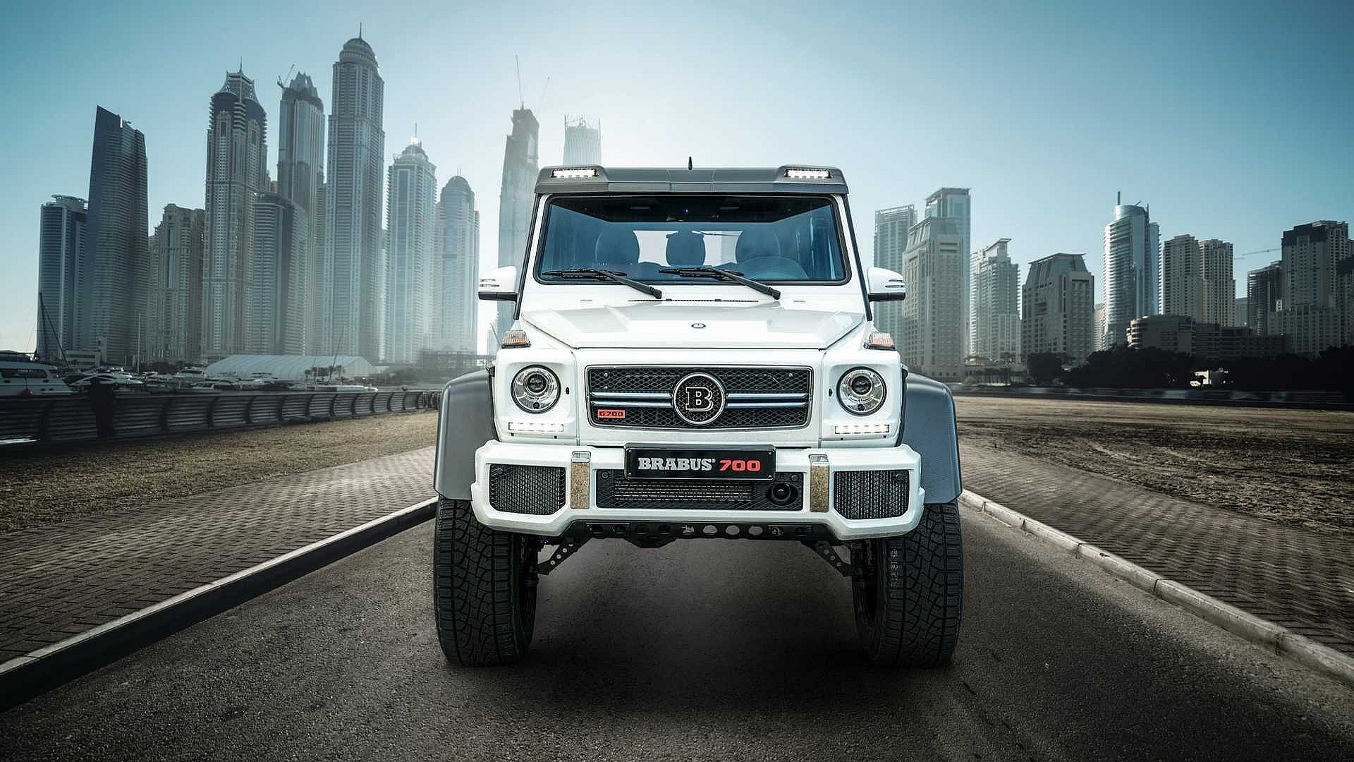 Brabus 700 (5)