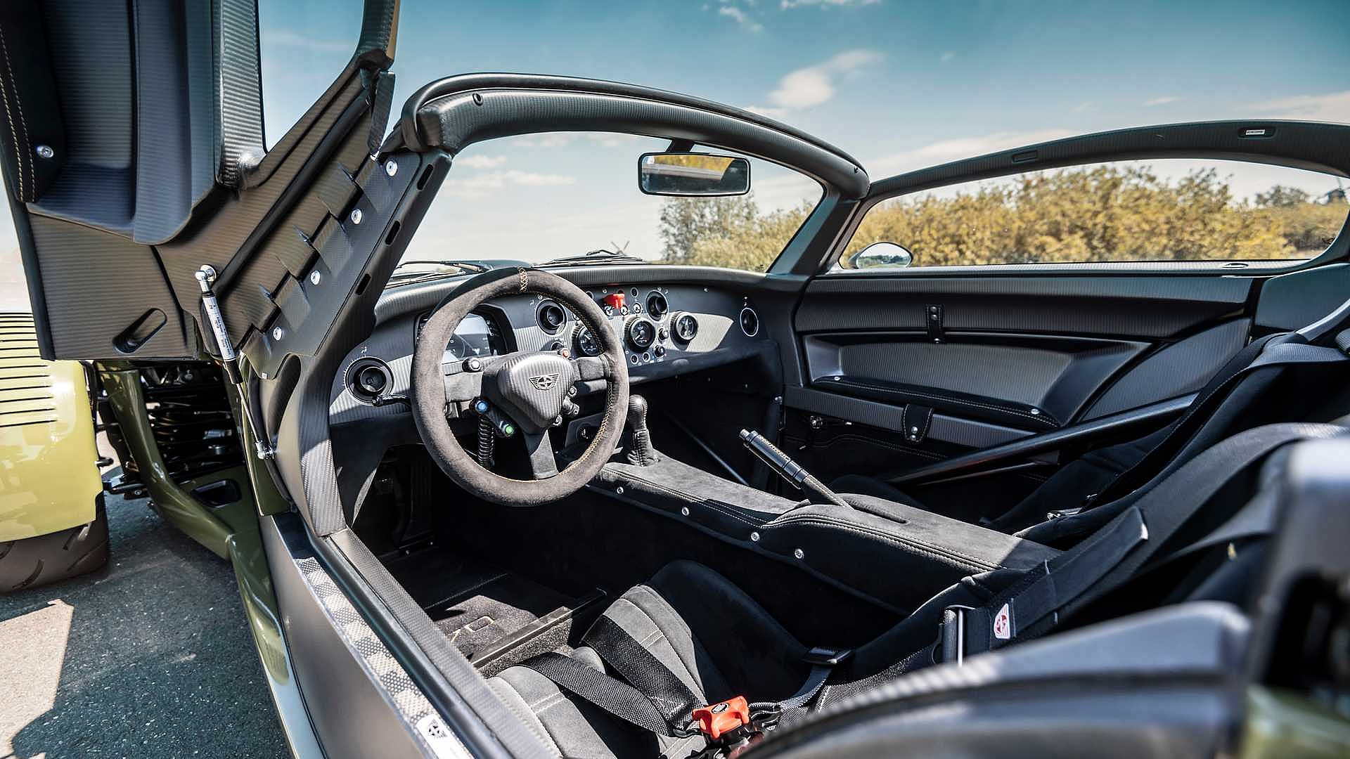 Donkervoort D8 GTO-JD70 (1)