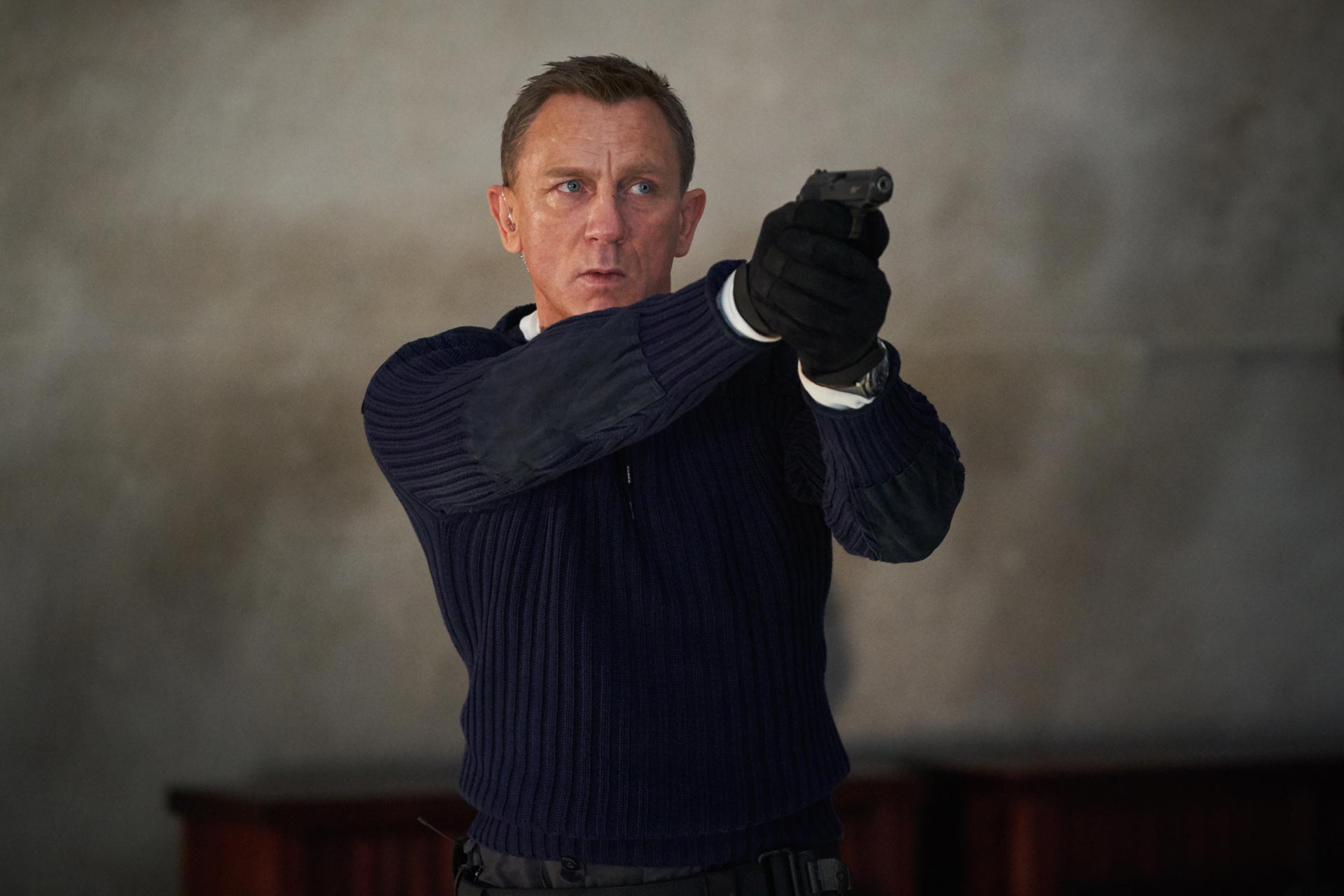 James Bond To Time to Die N. Peal (4)