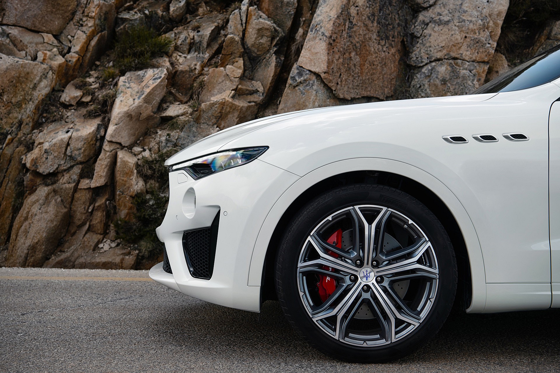 Maserati Levante GTS (6)