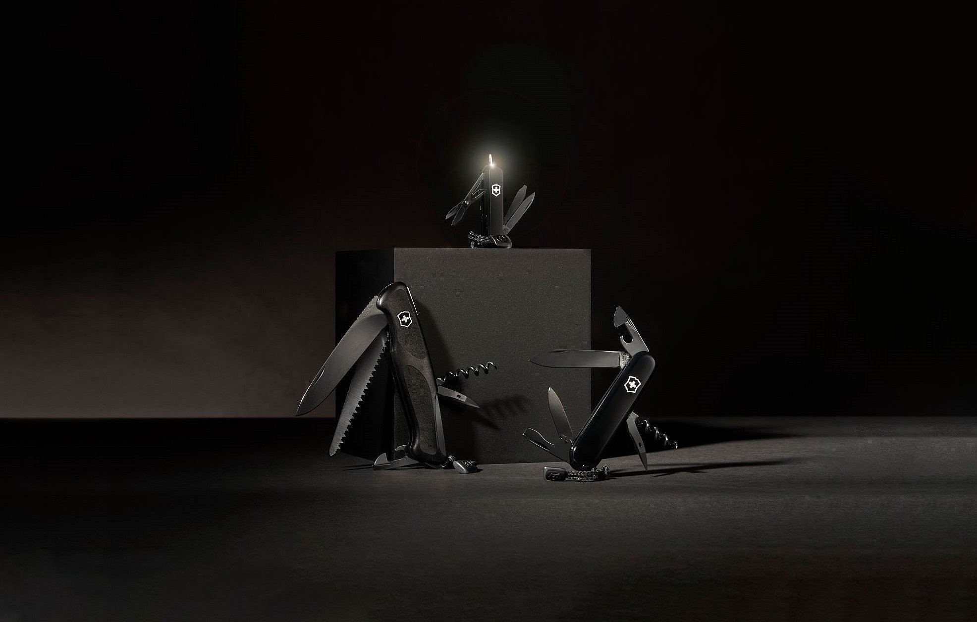 Swiss Army Knife Onyx Black Collection (2)