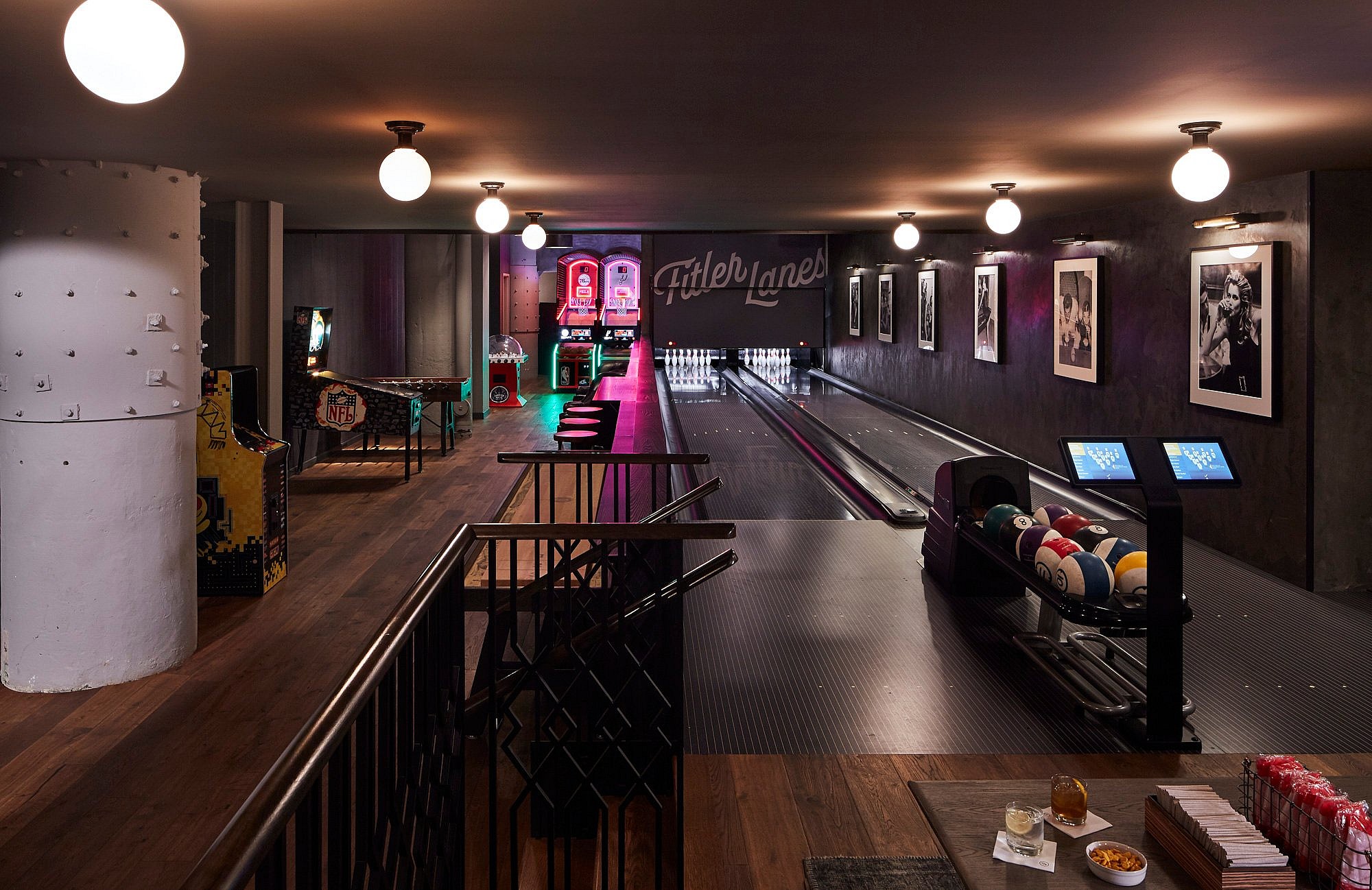 The Trophy Room01_Credit Annie Schlechter