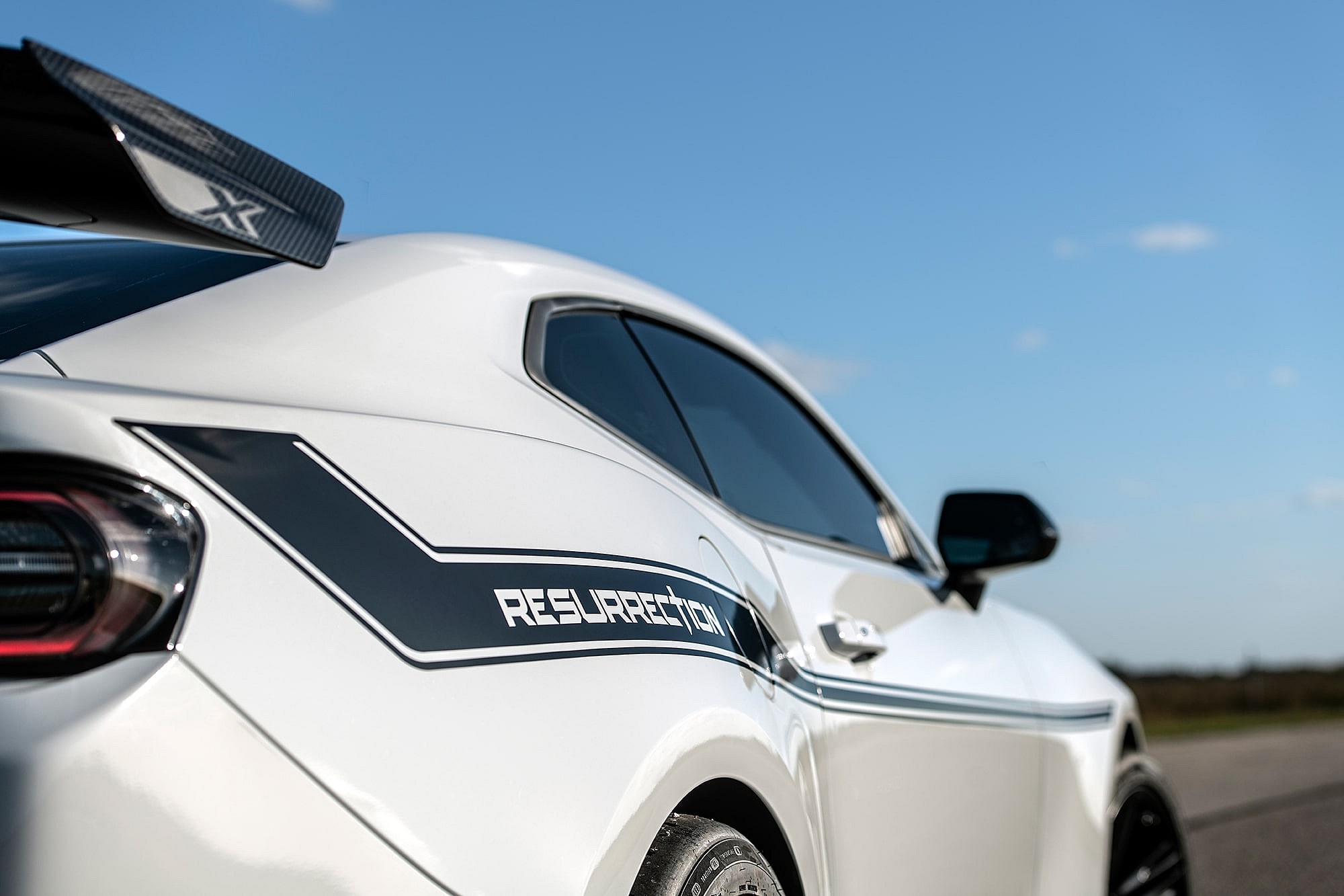 Hennessey Performance Ressurection Camaro ZL1 1LE (7)