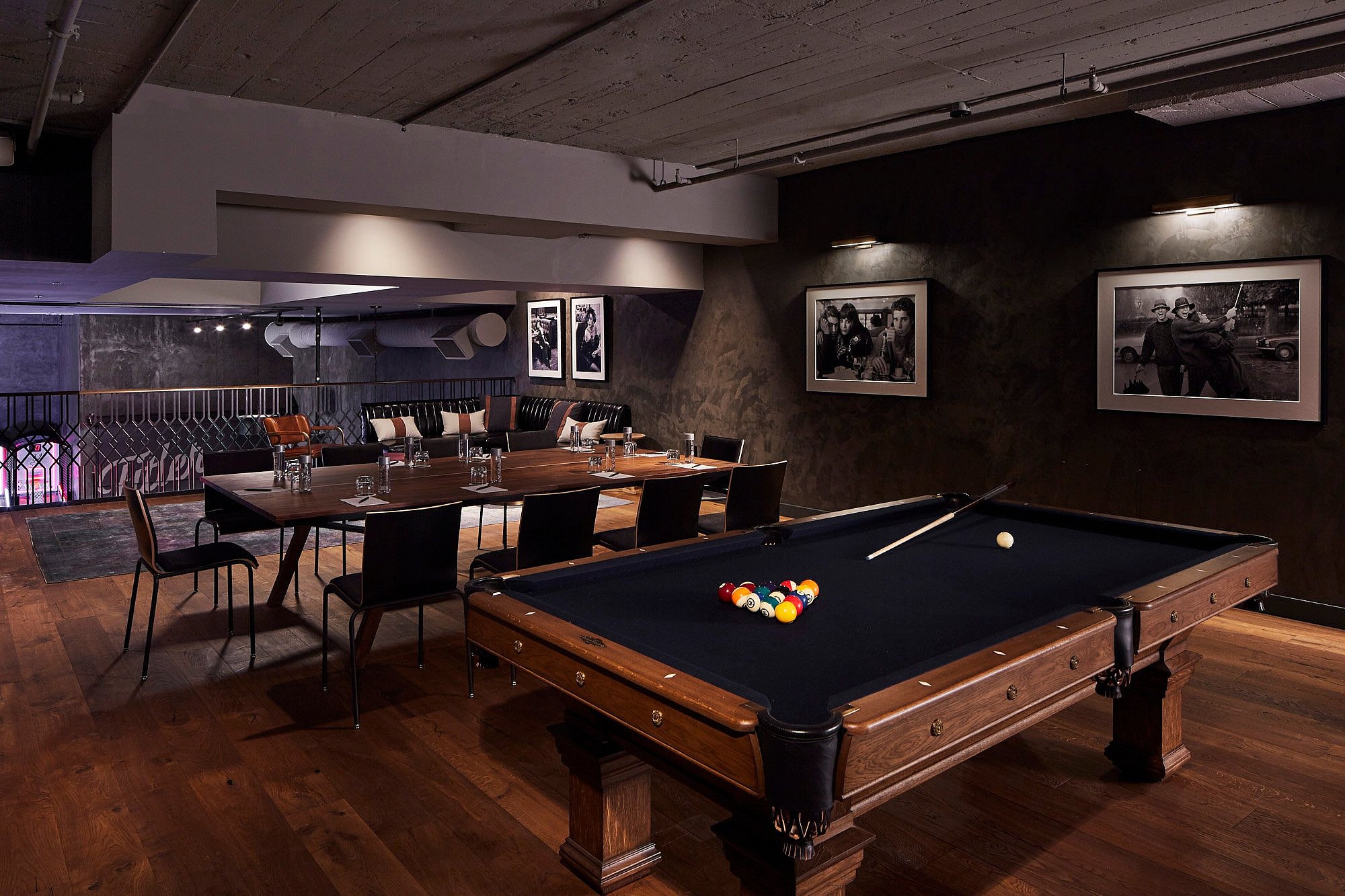 The Trophy Room02_CreditAnnieSchlechter