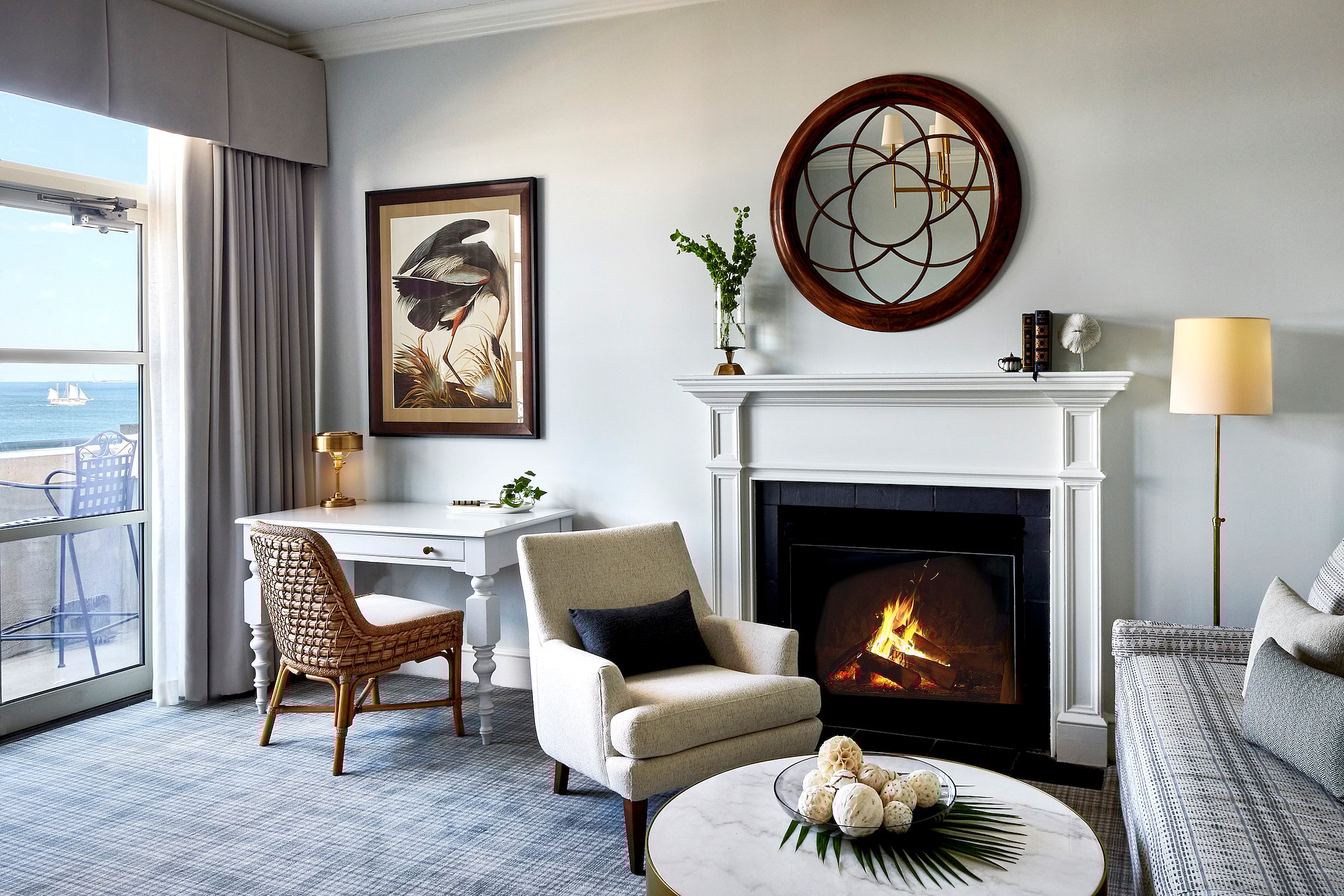 HVI_room_landmark_suite_living_room_210450_1230-HR