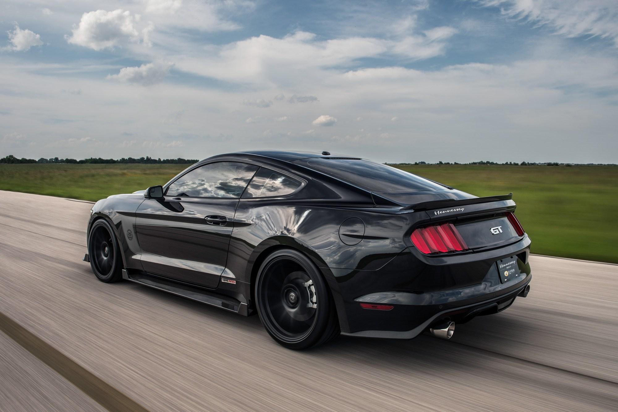 03-hennessey-25th-anniv-mustang.jpg
