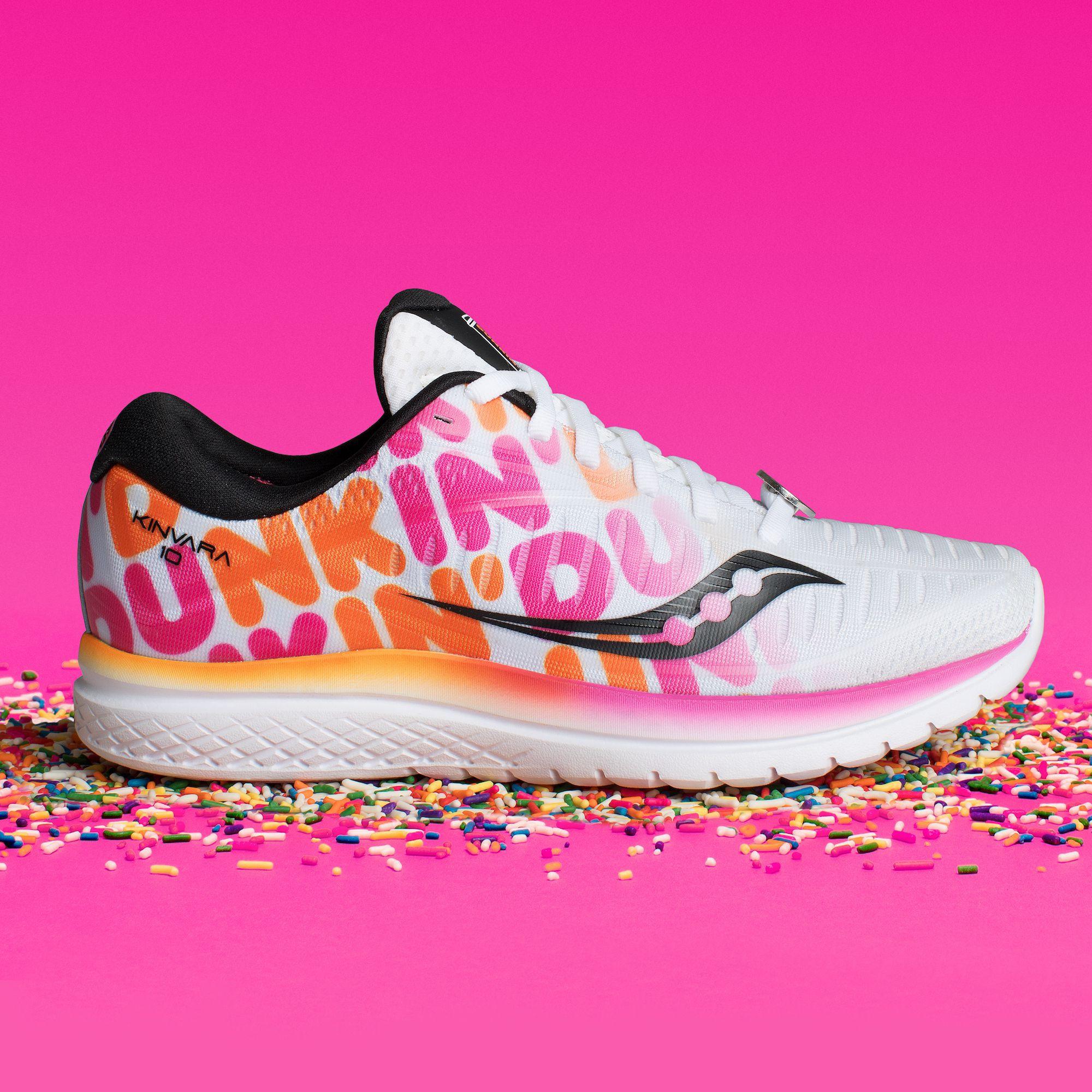 1553285965-in-line-saucony-x-dunkin-hero-sprinkle-1553285943