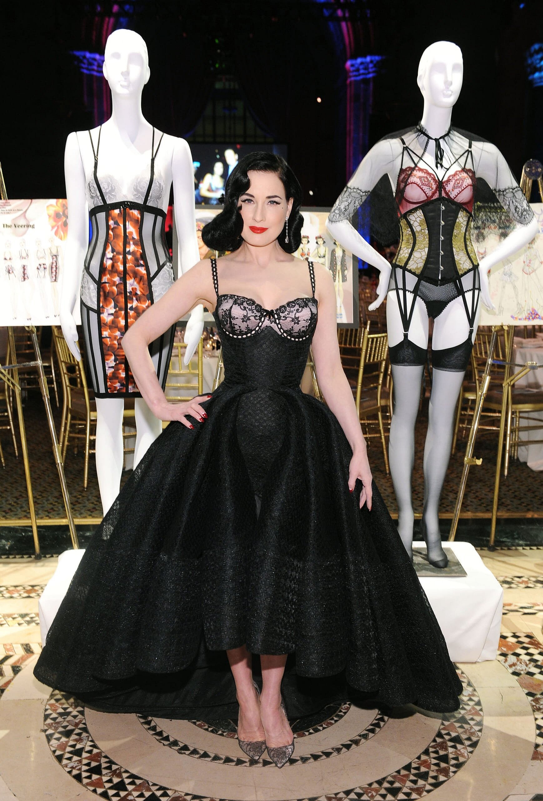 Dita Von Teese 3_The Femmy Awards.jpg