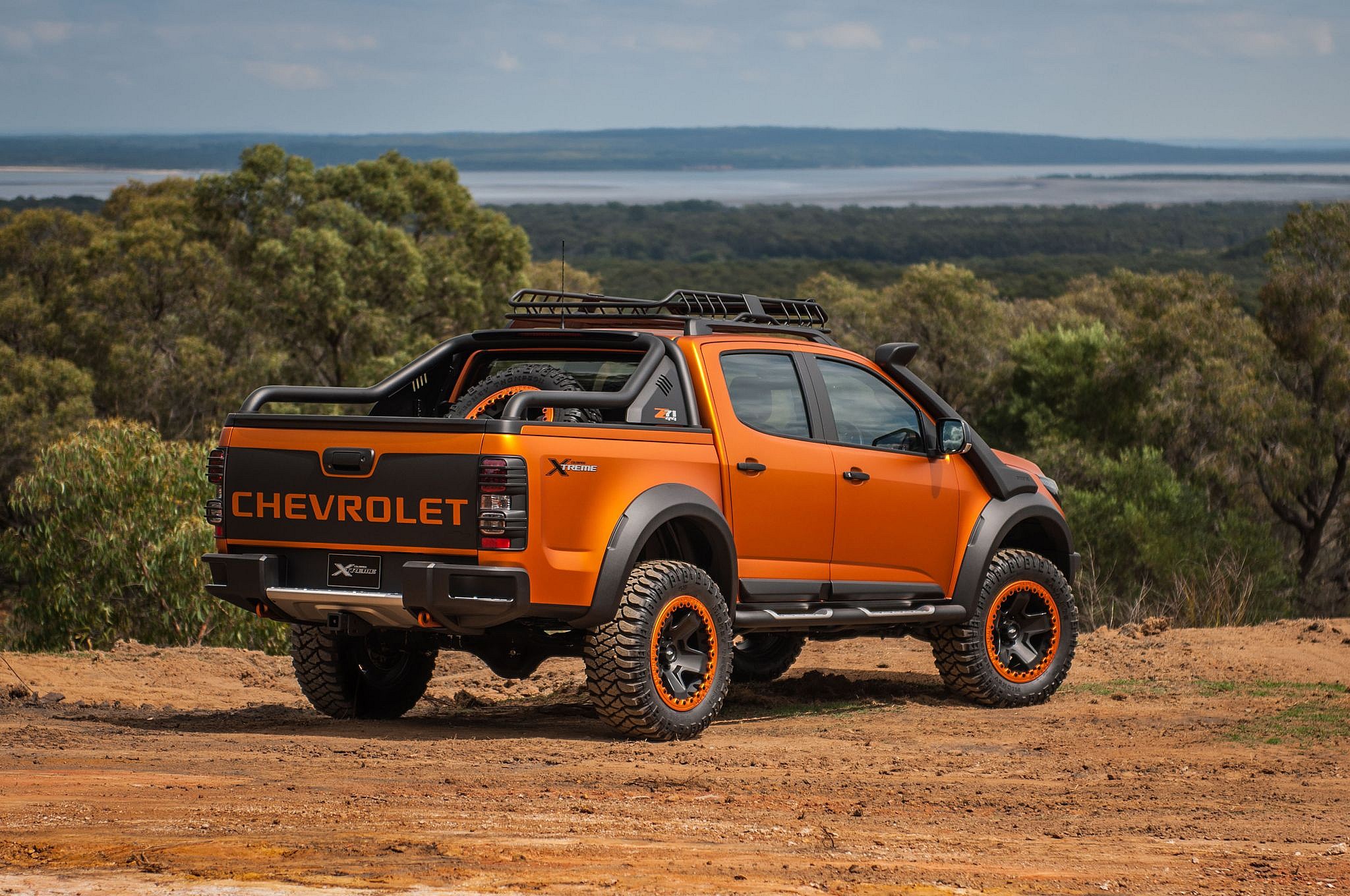 chevrolet-colorado-xtreme-concept-rear-three-quarters.jpg