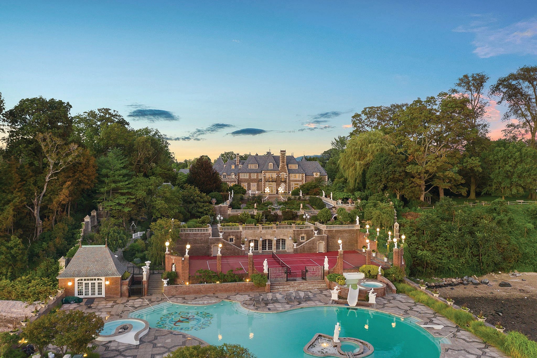 The Fountains on Long Island