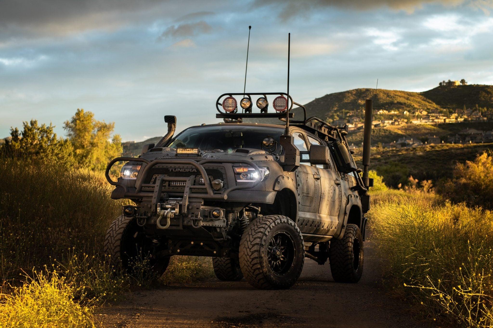 Custom 2013 Toyota Tundra (1)