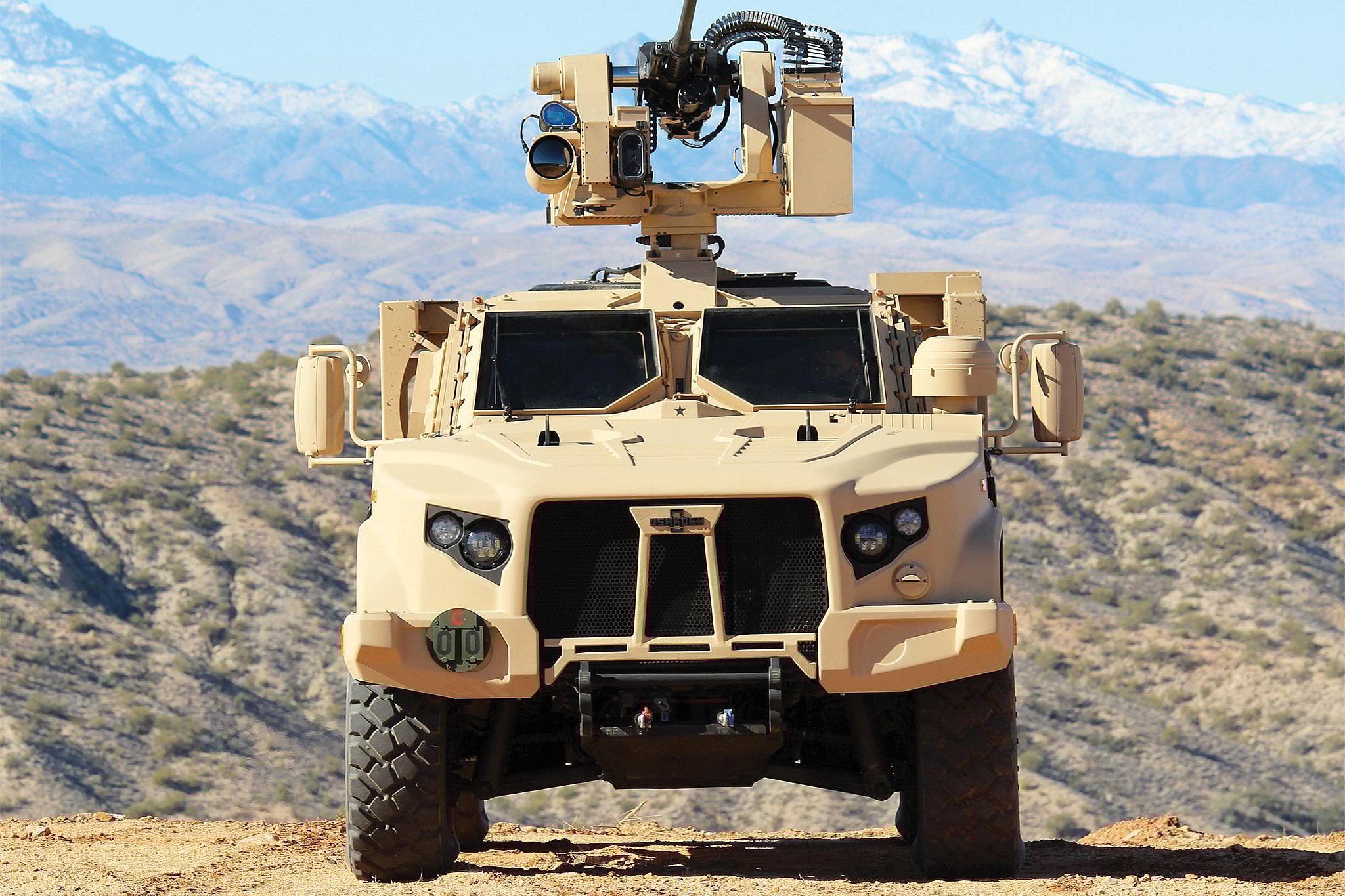 Oshkosh-JLTV-front-view-01