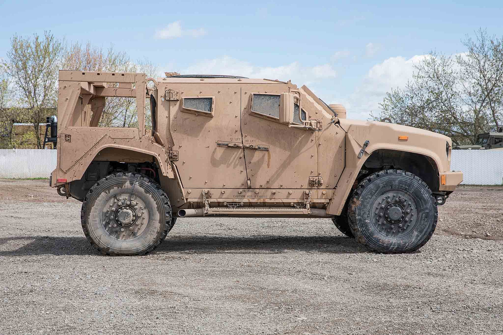 Oshkosh-JLTV-side-profile-02