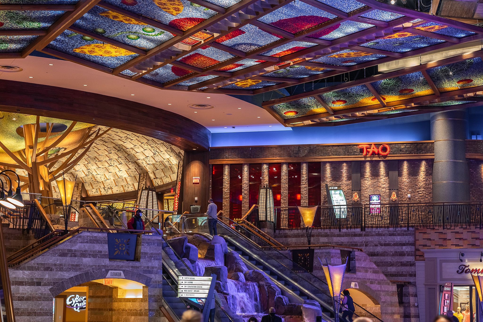 TAO Asian Bistro & Lounge at Mohegan Sun (3)