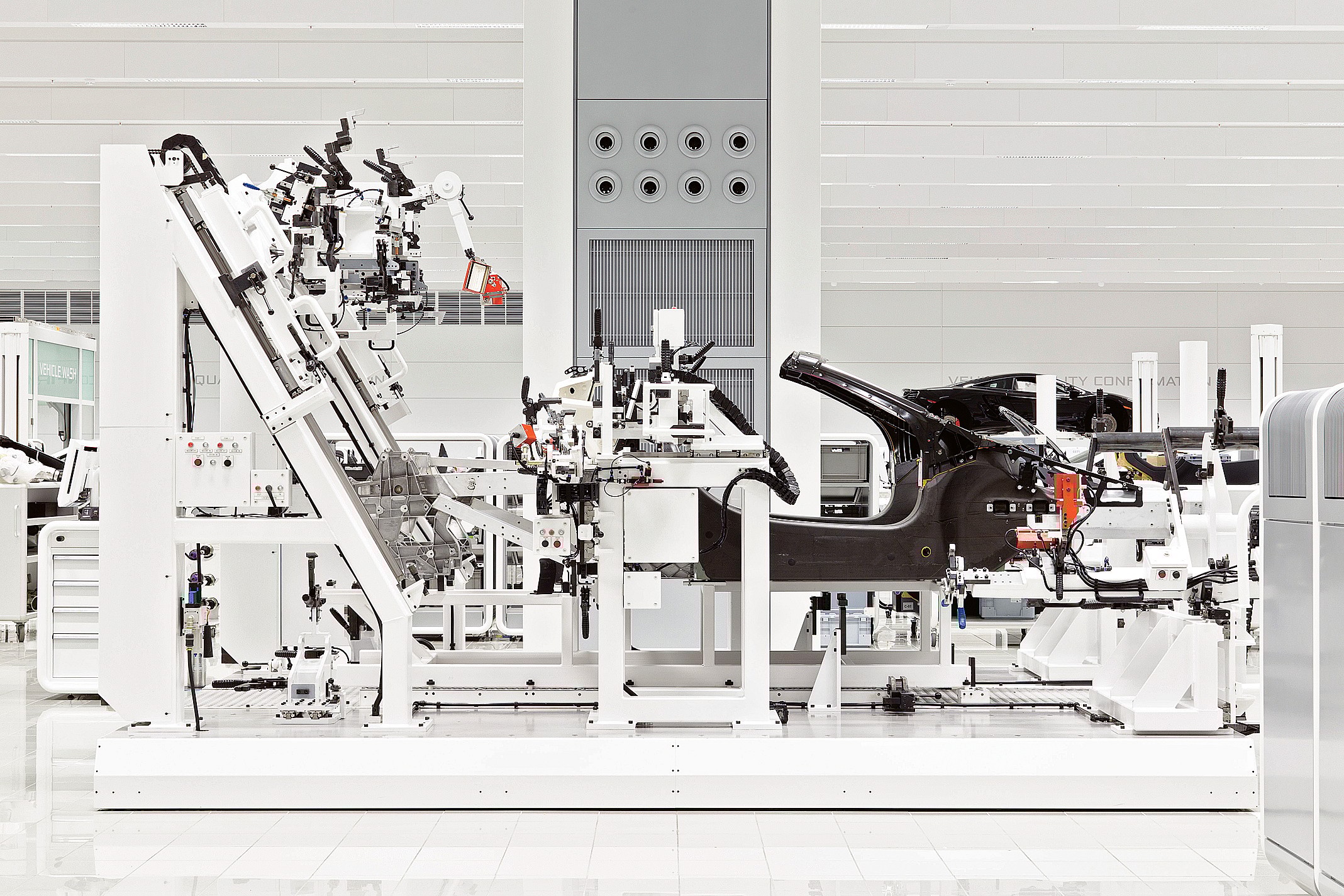0516-MX-FT_Cars_McLaren.01.jpg