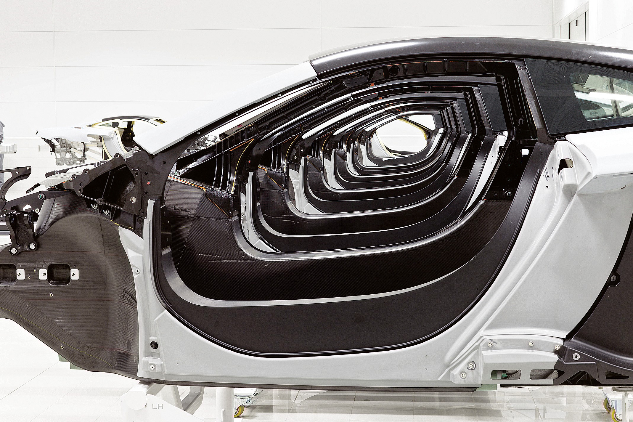 0516-MX-FT_Cars_McLaren.02.jpg