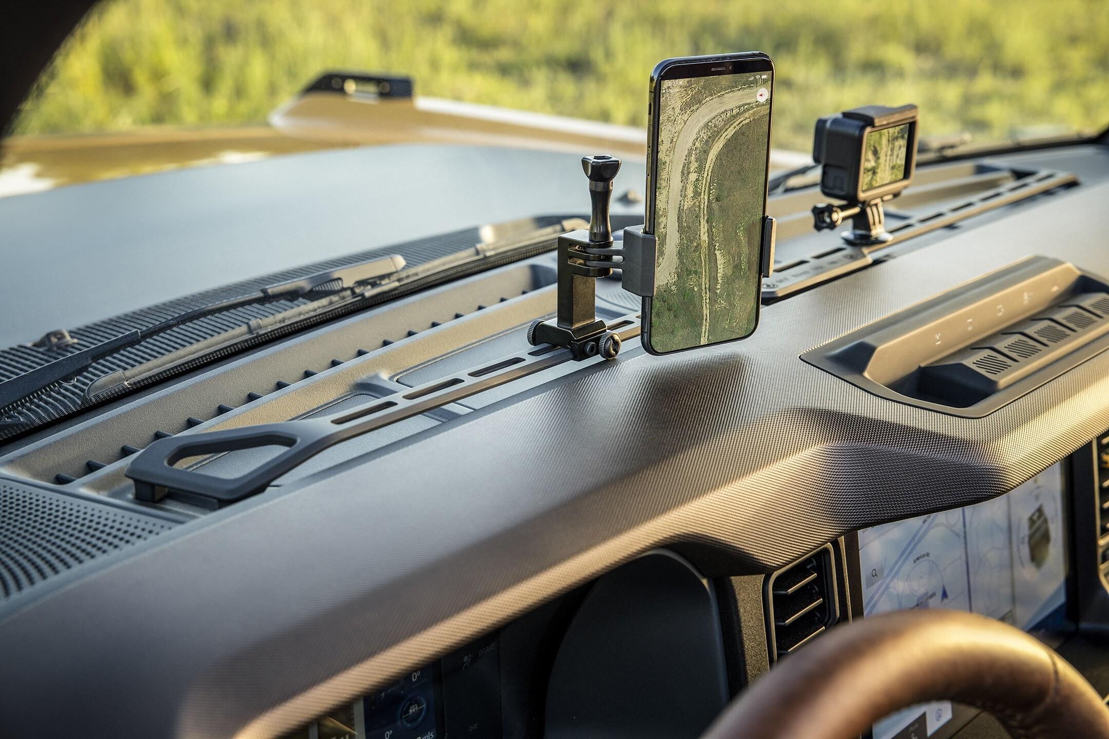 2021 Ford Bronco (1)