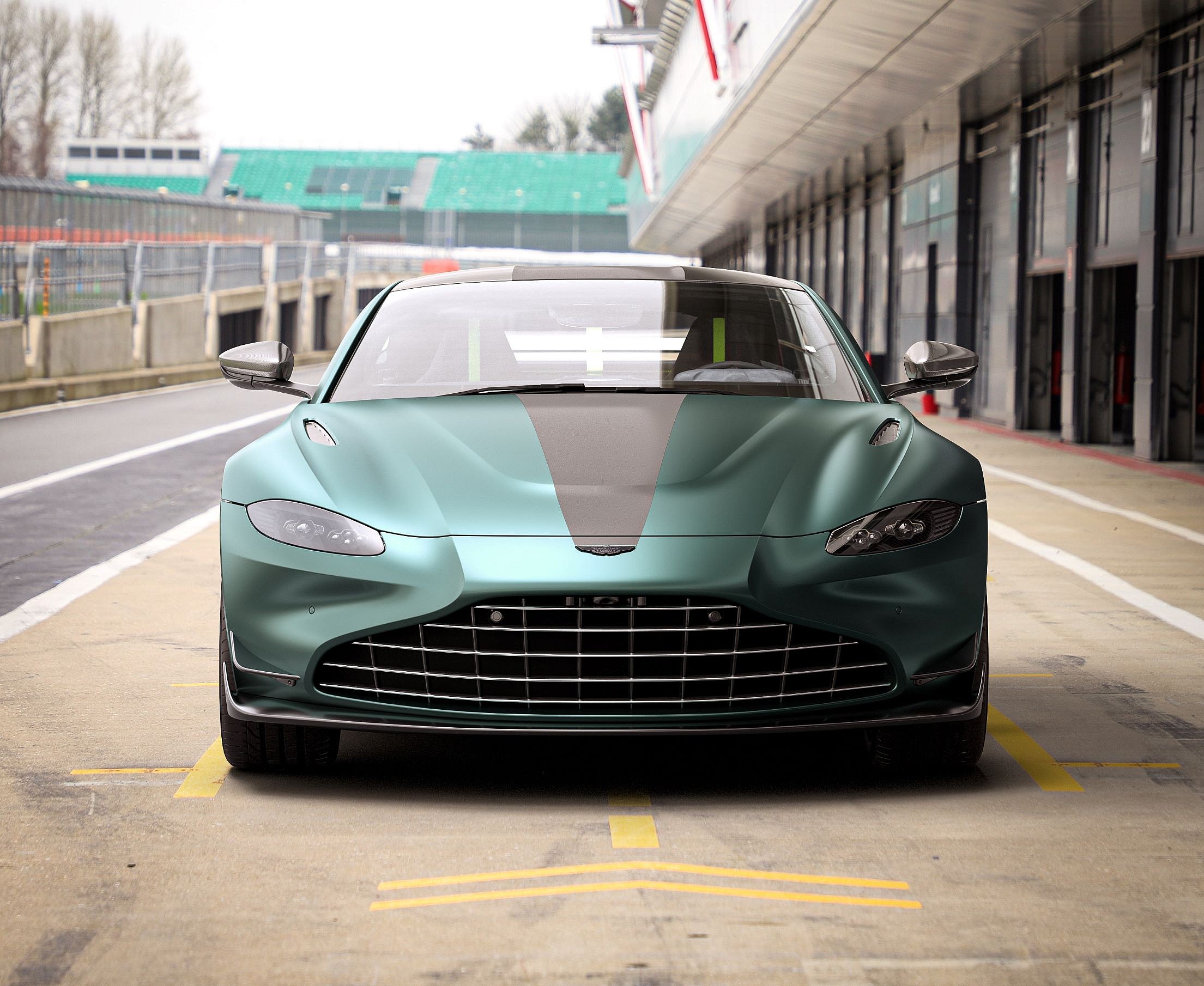 Aston Martin Vantage F1 Edition (3)