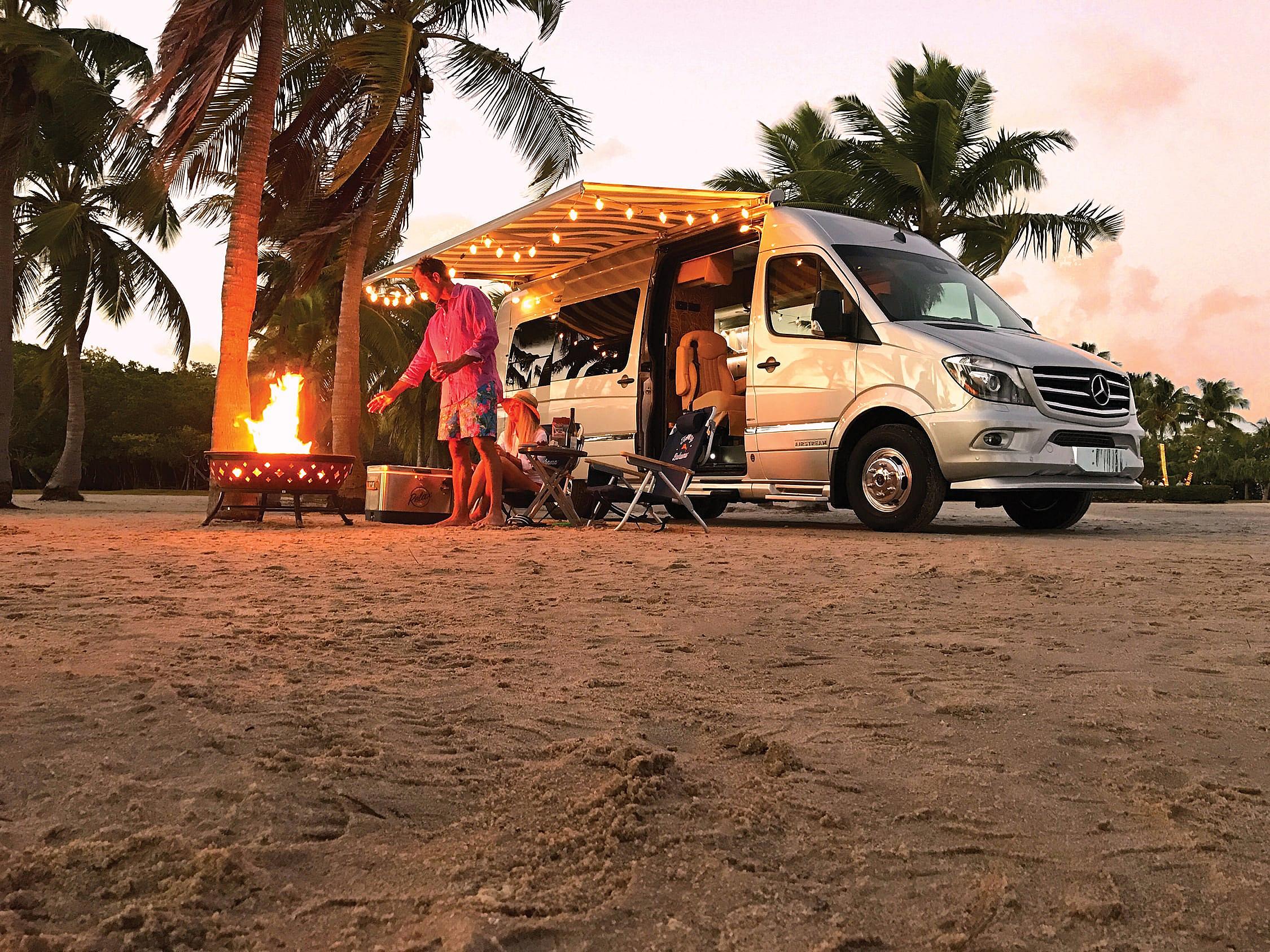 AIRMKT Photos Tommy TC Lifestyle Warming by Fire OXPT6256 WEB.jpg