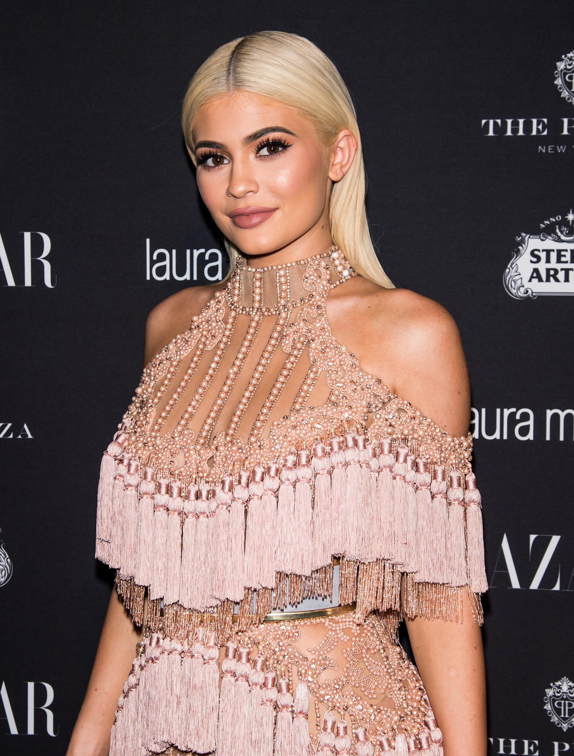 kylie-blonde-full-GettyImages-601724842 Kylie Jenner attends Harper's BAZAAR Celebrates 'ICONS By Carine Roitfeld' at The Plaza Hotel