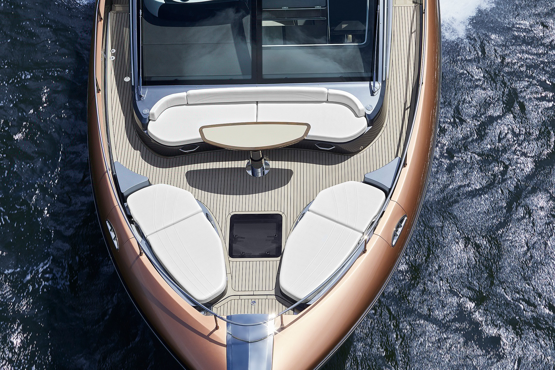 Lexus LY 650 (3)