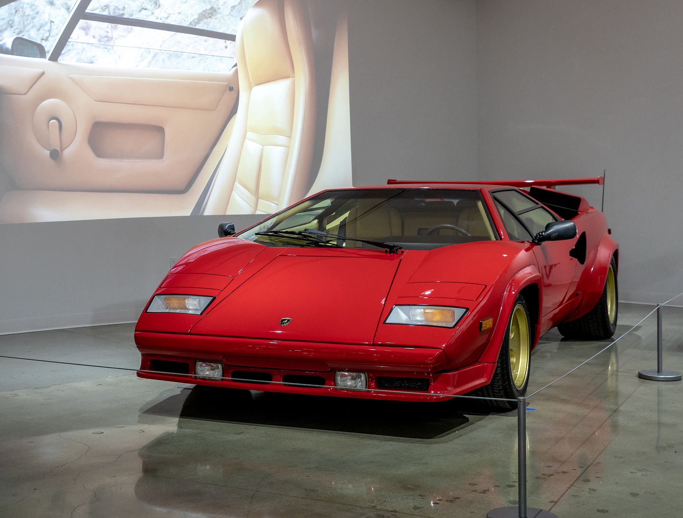 1988 Lamborghini Countach 5000QV (1)