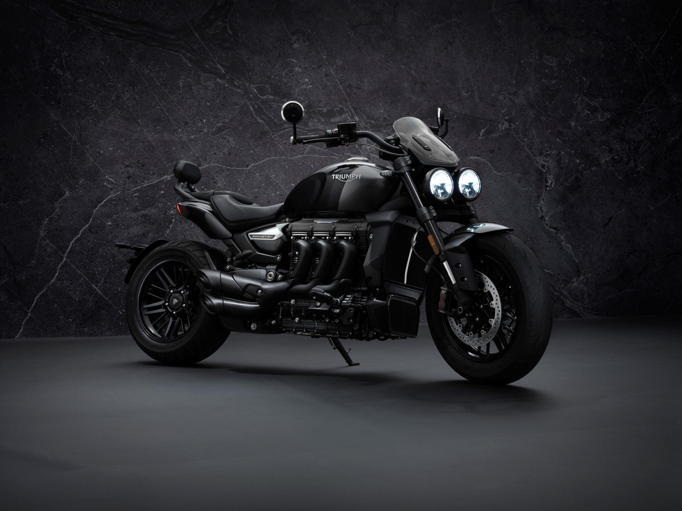 2021 Triumph Rocket 3 GT (2)