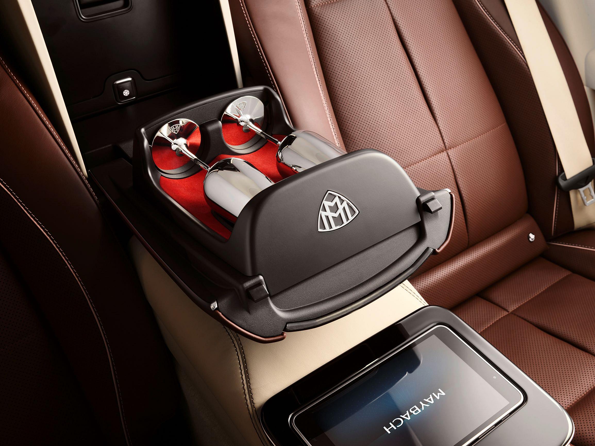 Mercedes-Maybach GLS 600 (10)
