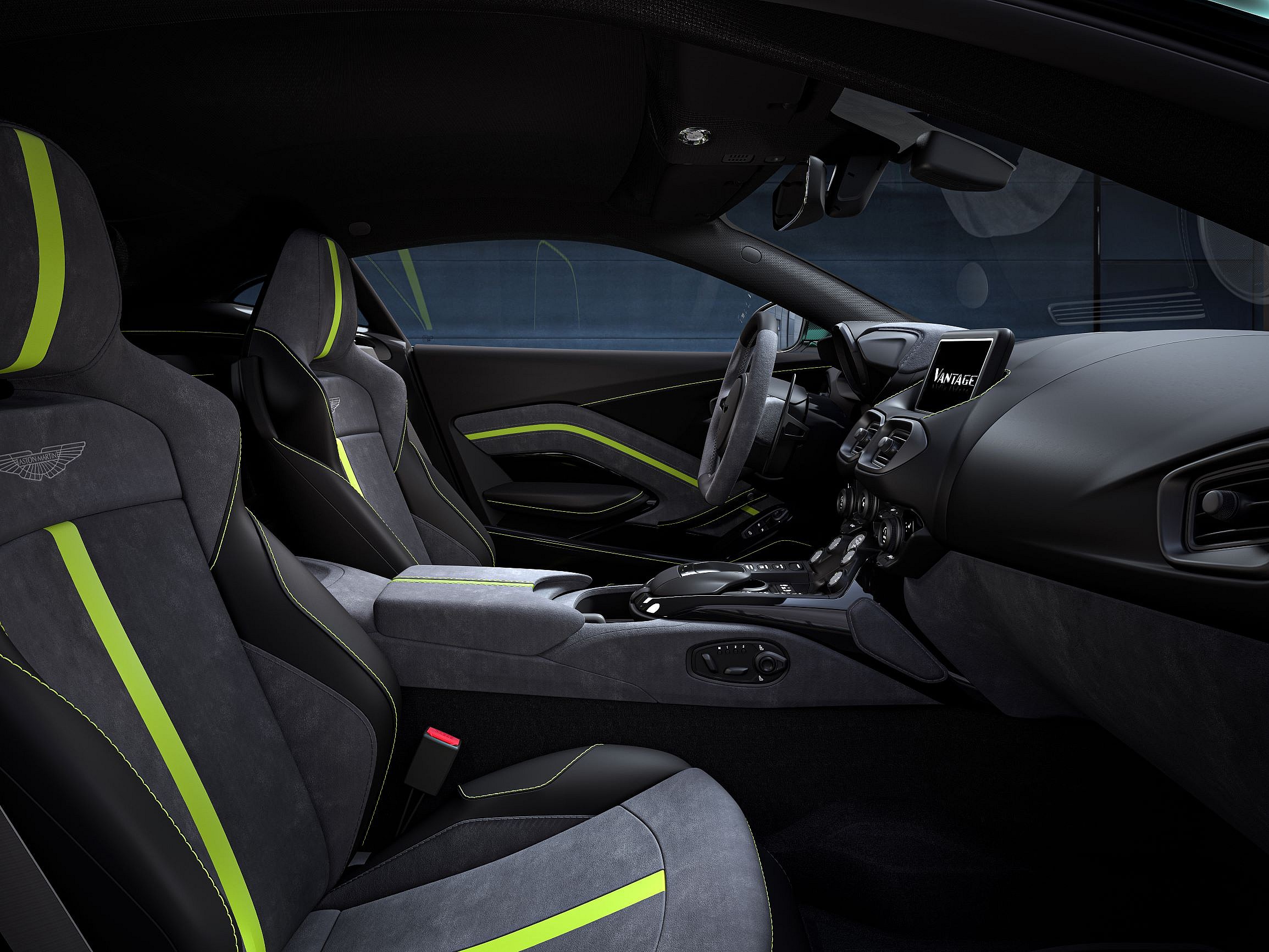 Aston Martin Vantage F1 Edition (7)