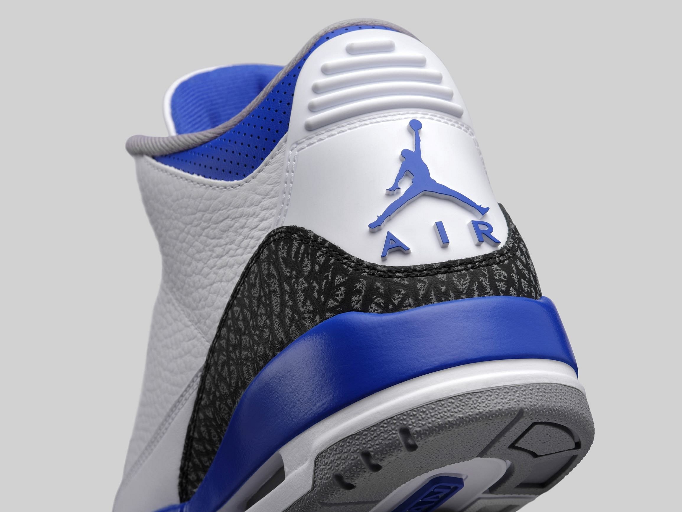 Air Jordan III Retro