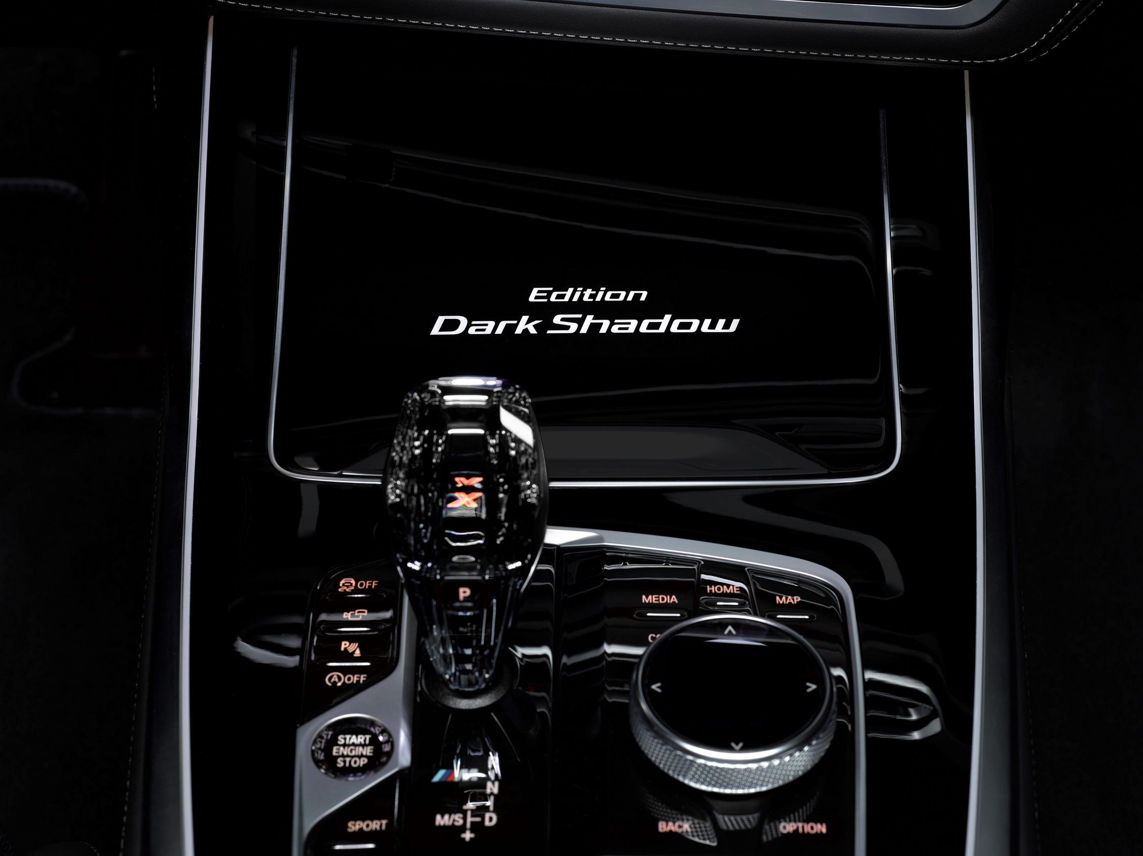 BMW X7 SUV Edition Dark Shadow (7)
