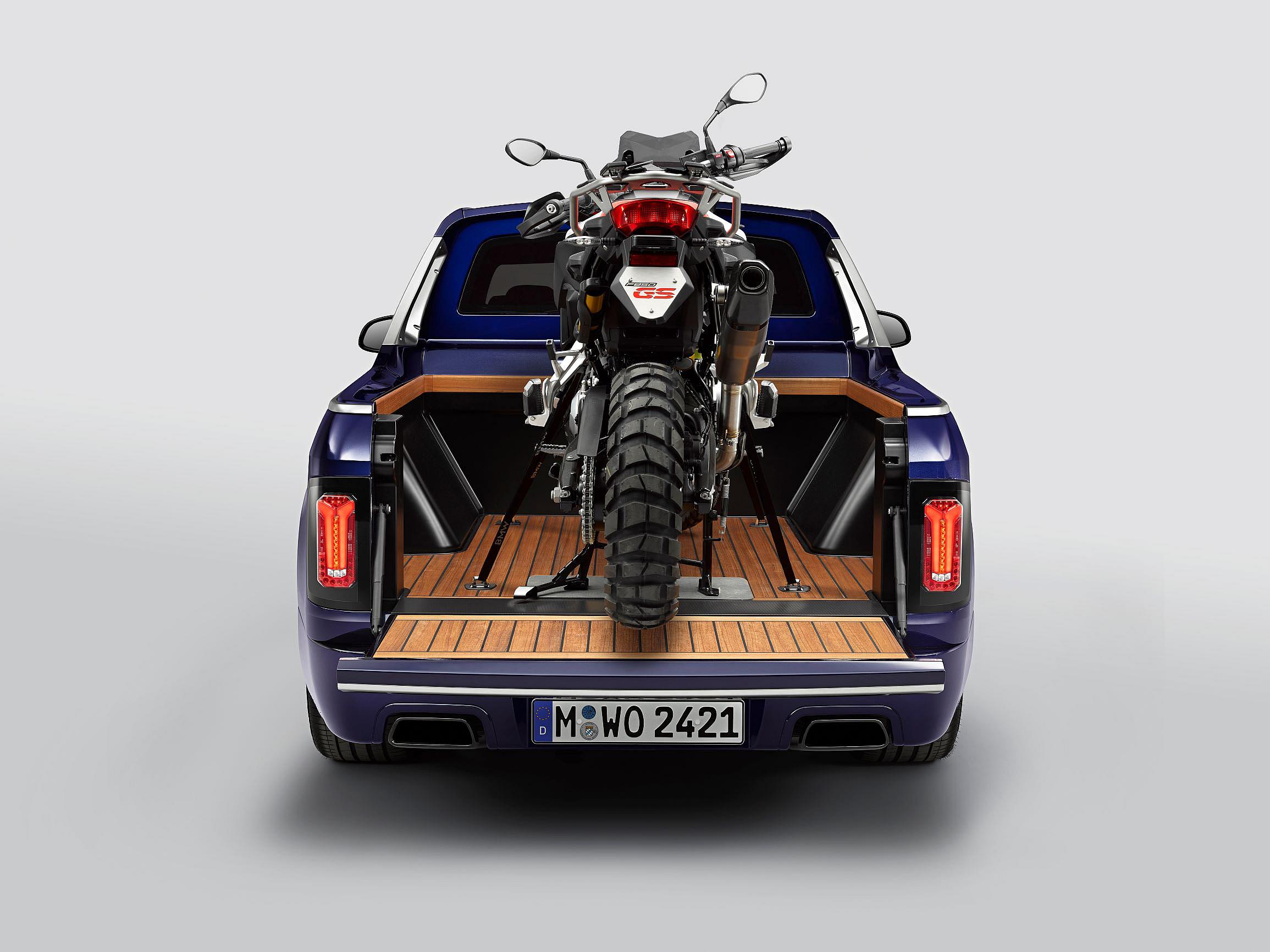 BMW X7 Pick-Up (4)