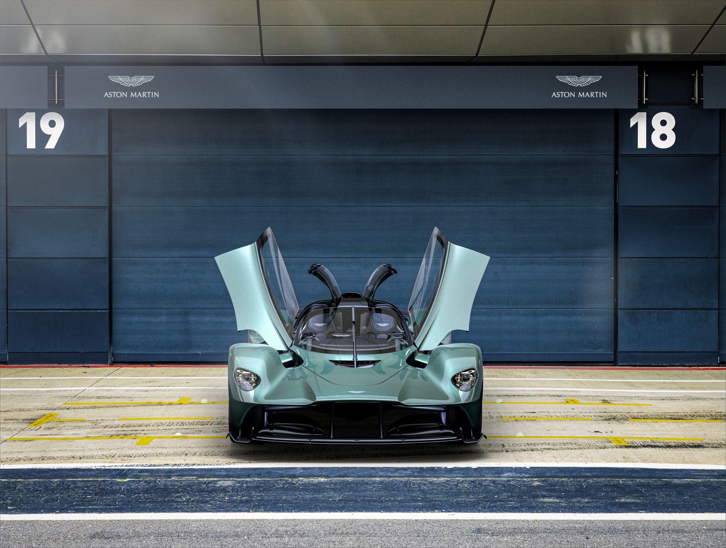 Aston Martin Valkyrie Spider (4)