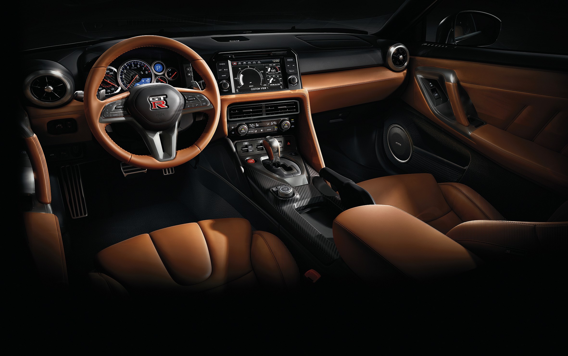2021 Nissan GT-R (12)