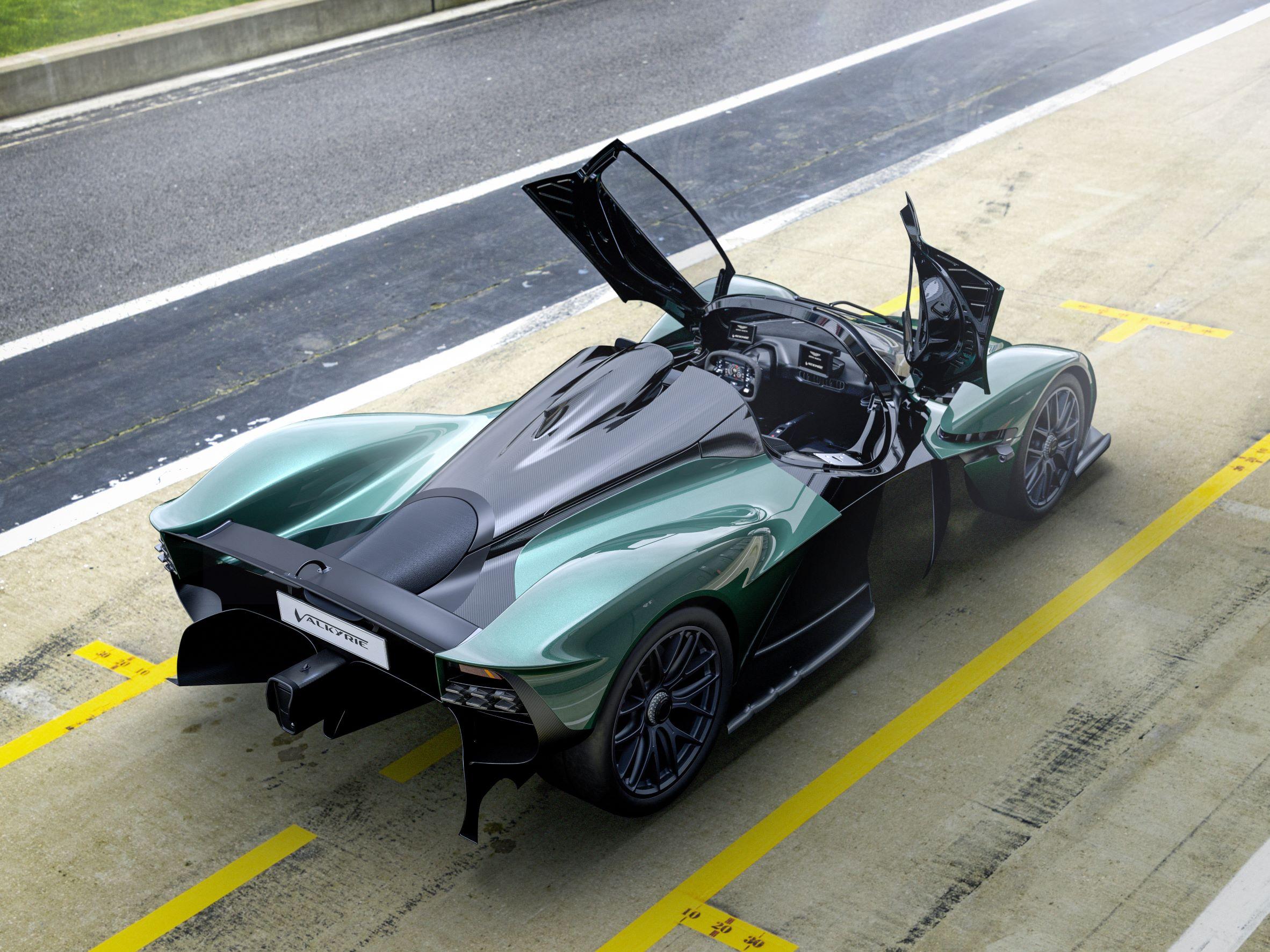Aston Martin Valkyrie Spider (2)