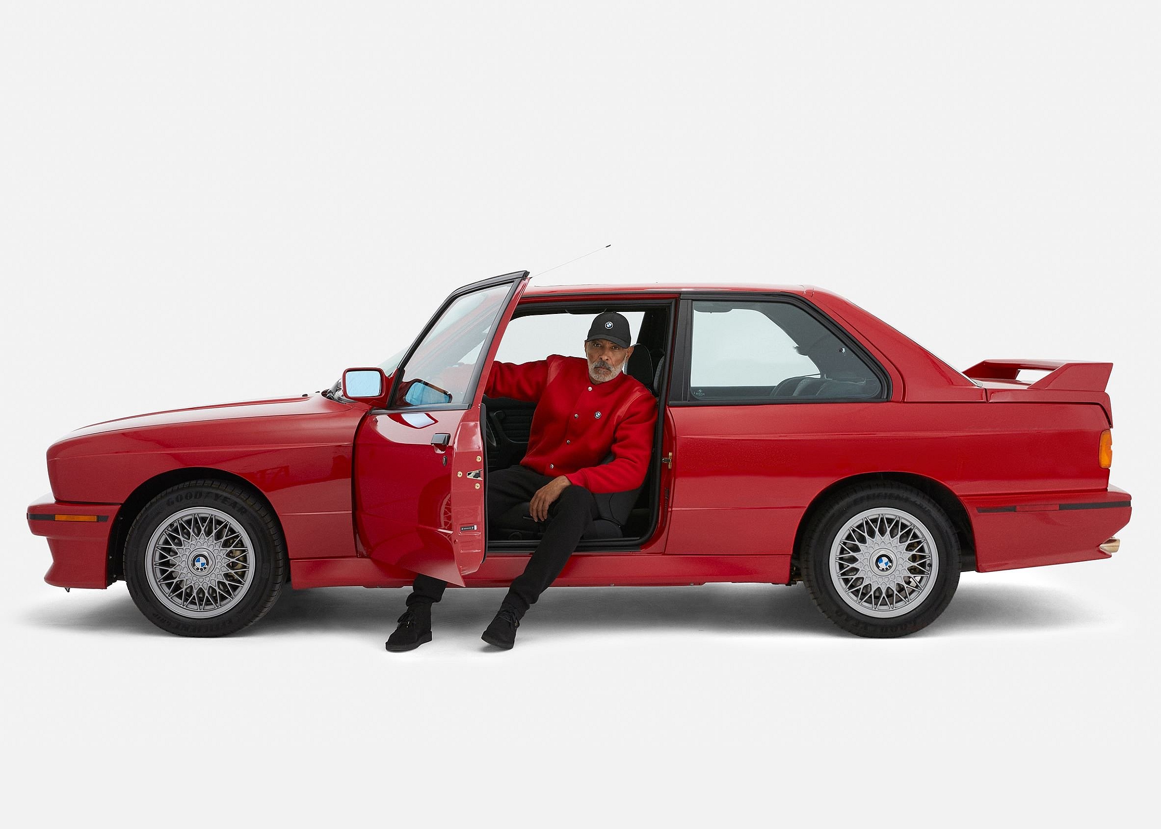 Kith BMW E30 M3 18分の1 ダイキャストカー マンプロ Kith × BMW】〈E30 M3〉18分の1 ダイキャストカーが国内10月19日