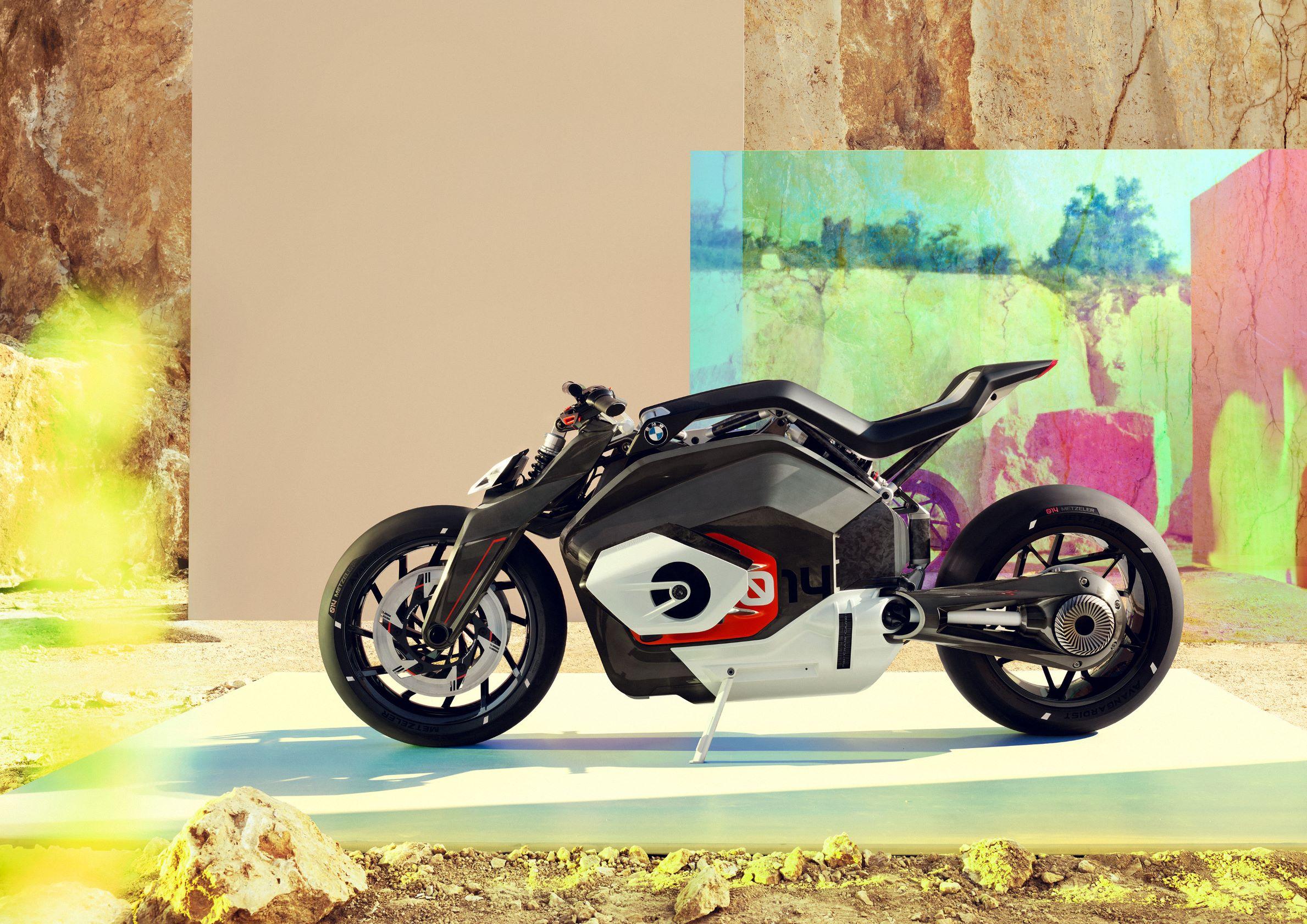 BMW Motorrad Vision DC Roadster (6)