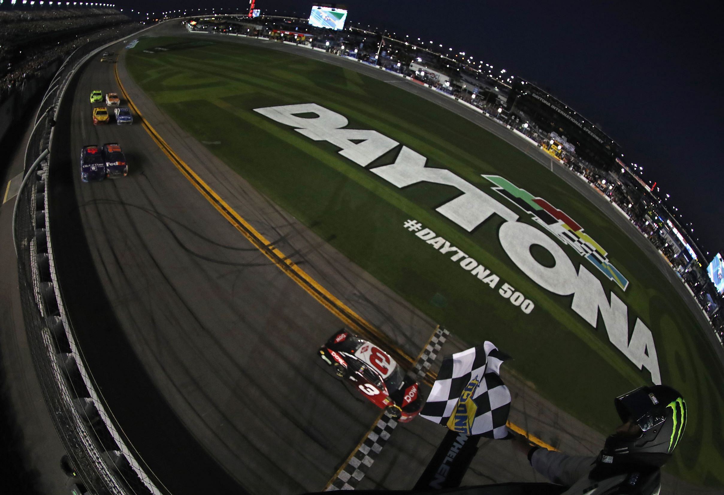 Daytona500_ADillon_CheckeredFlag_021818