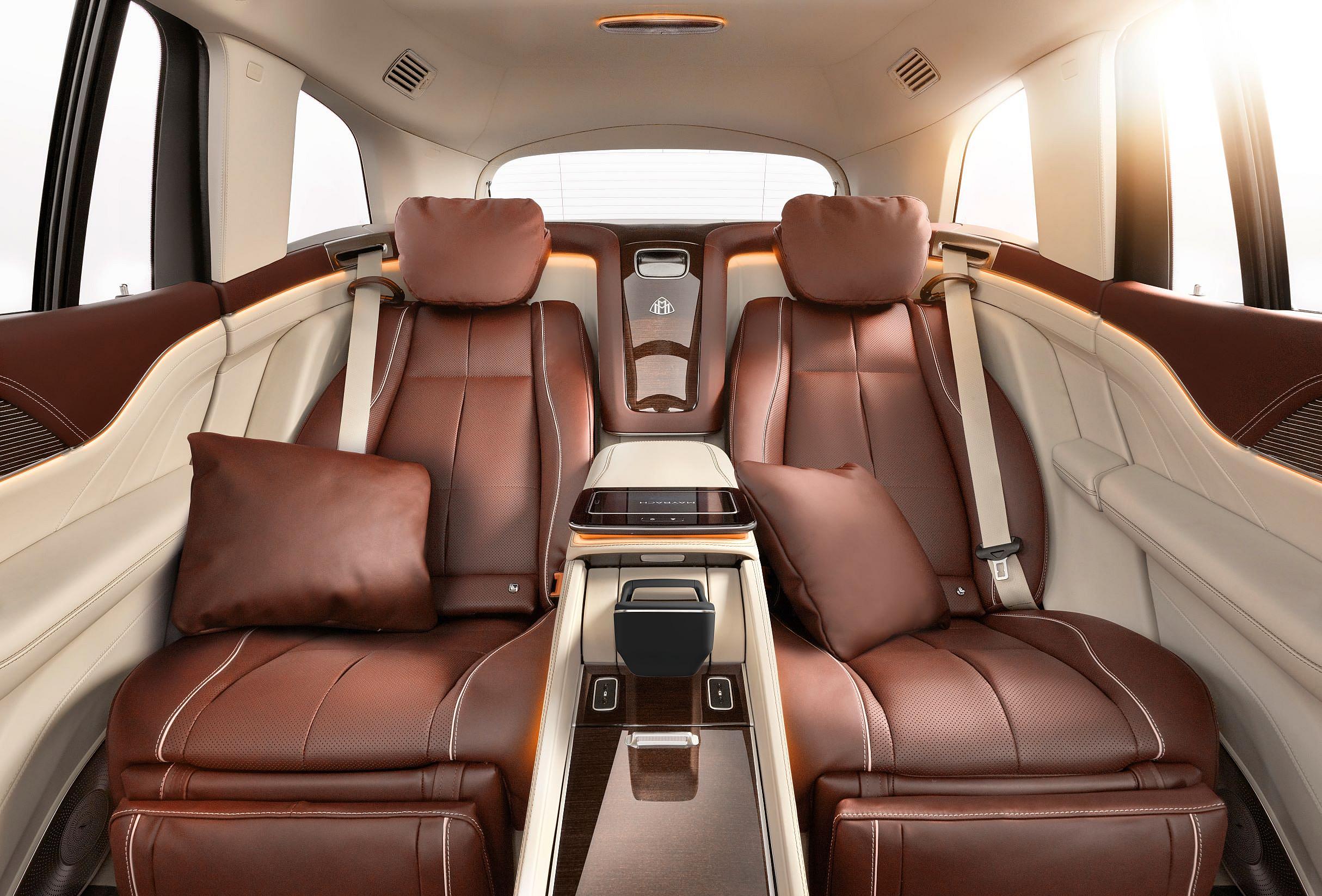 Mercedes-Maybach GLS 600 (9)