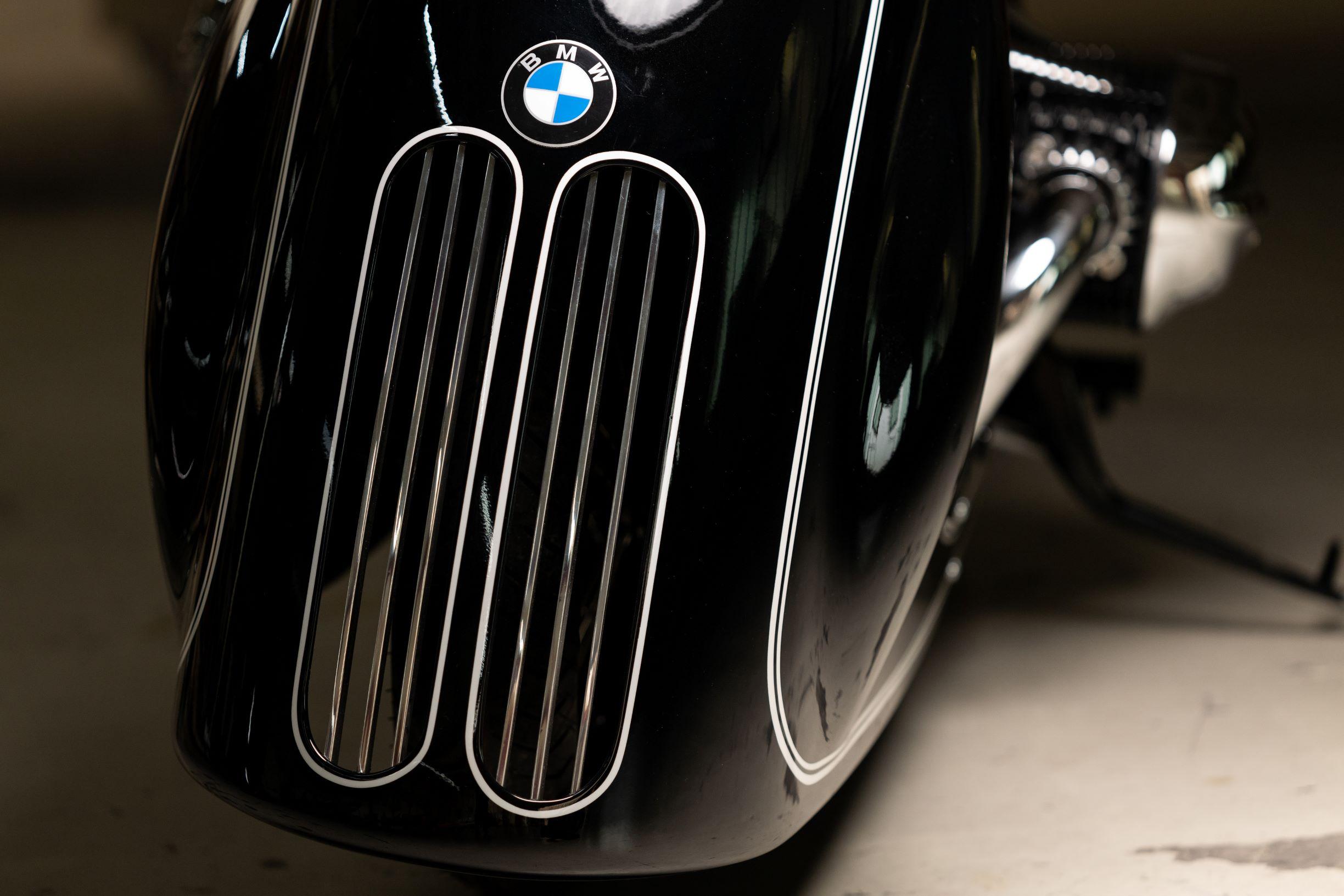 BMW R18 Spirit of Passion (9)