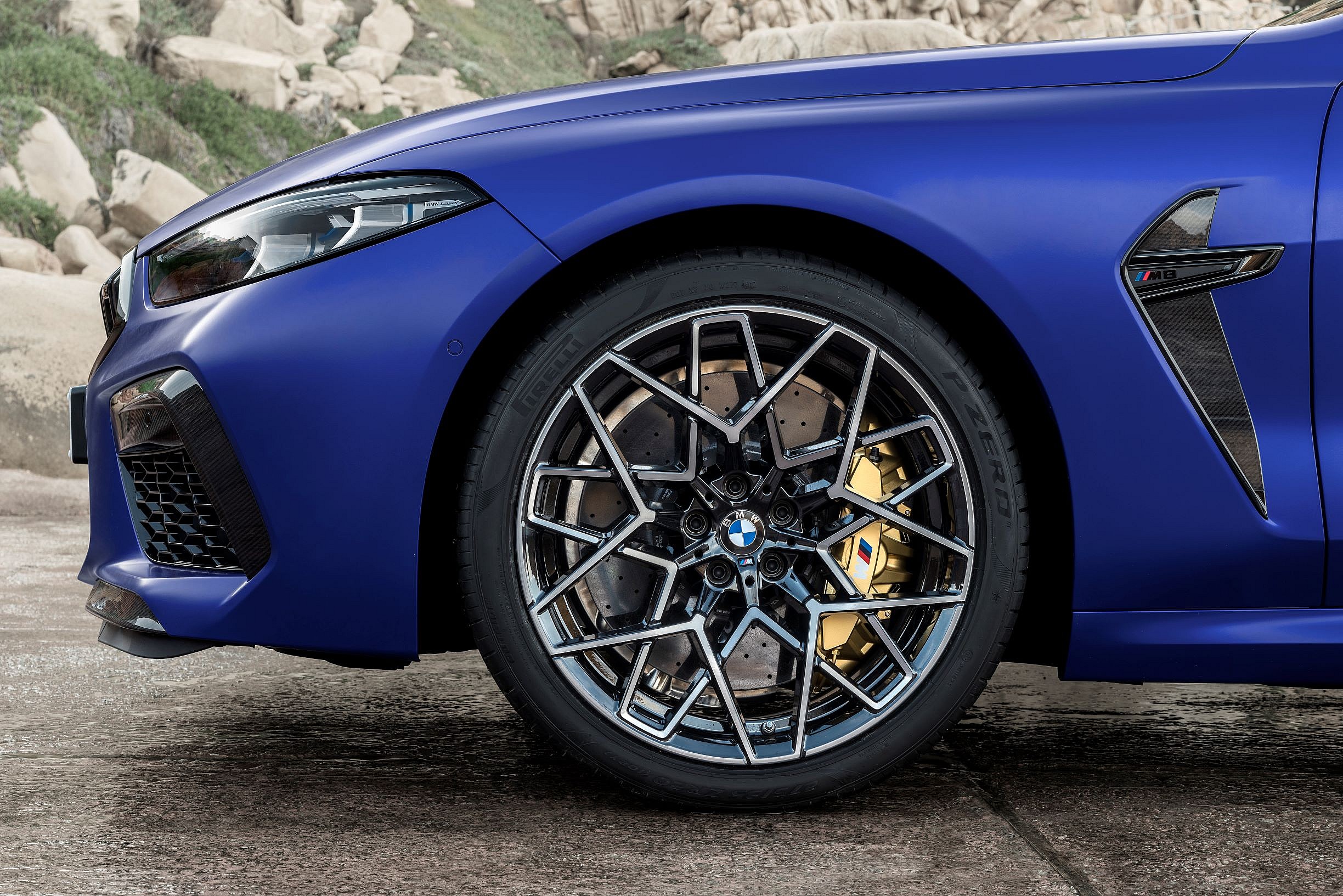 BMW M8 Coupe (2)