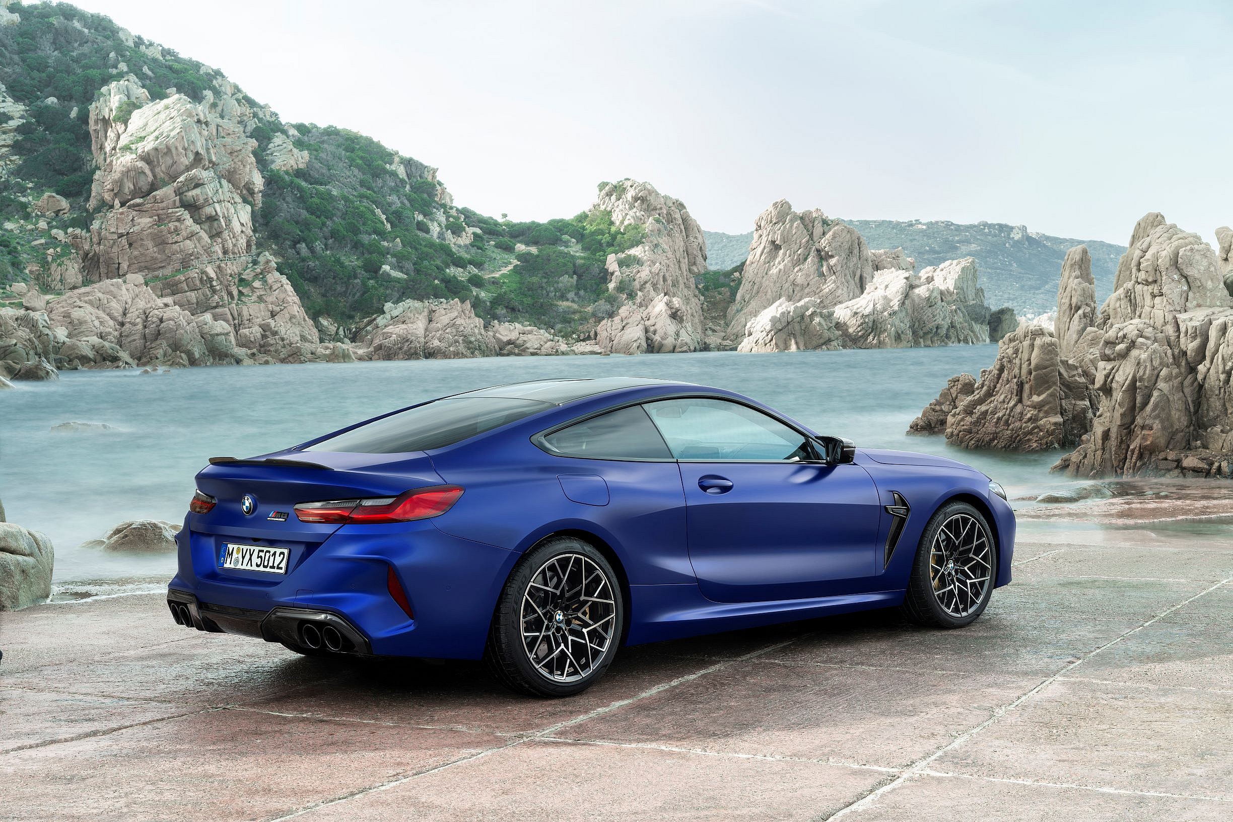 BMW M8 Coupe (4)