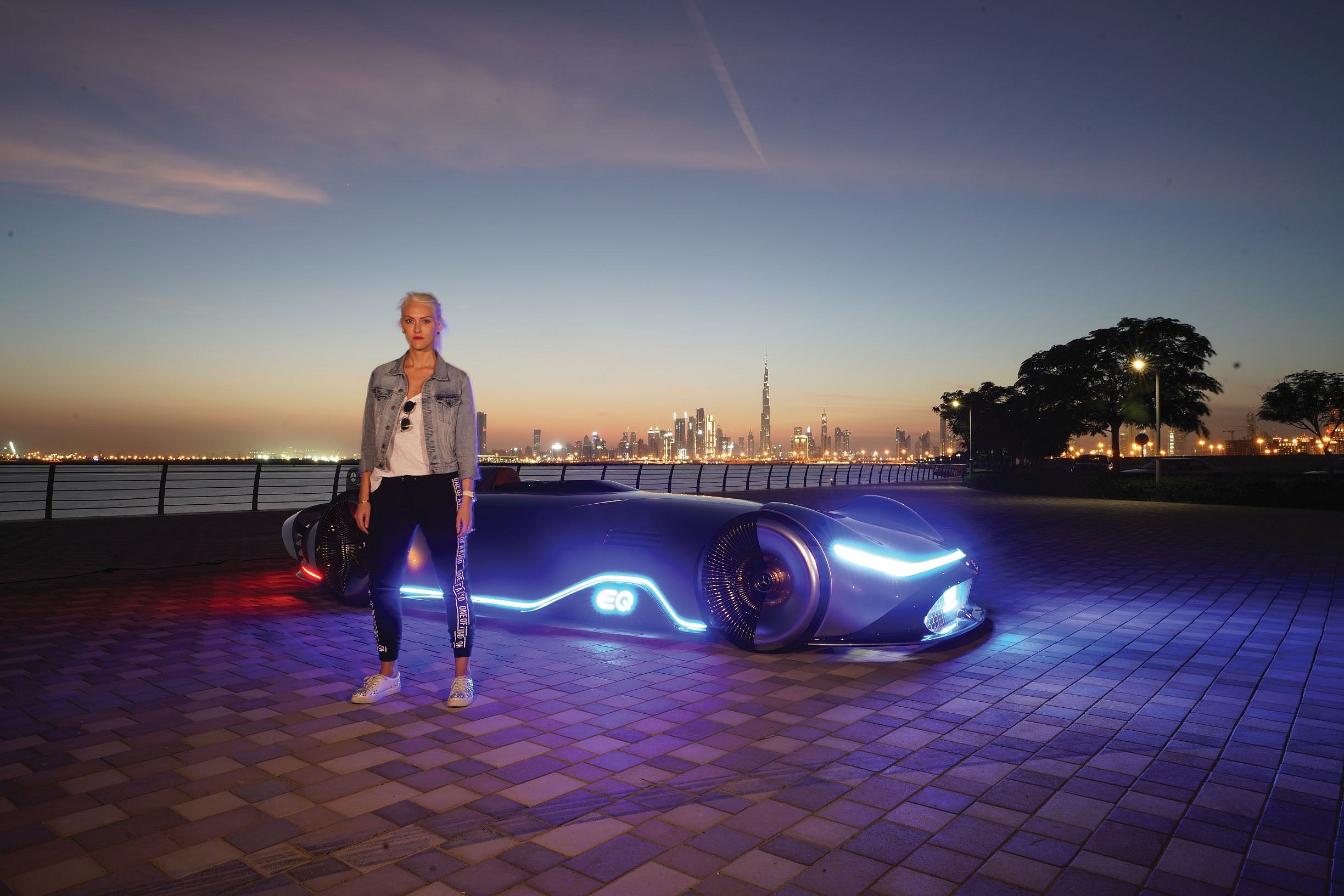 Supercar Blondie (2)