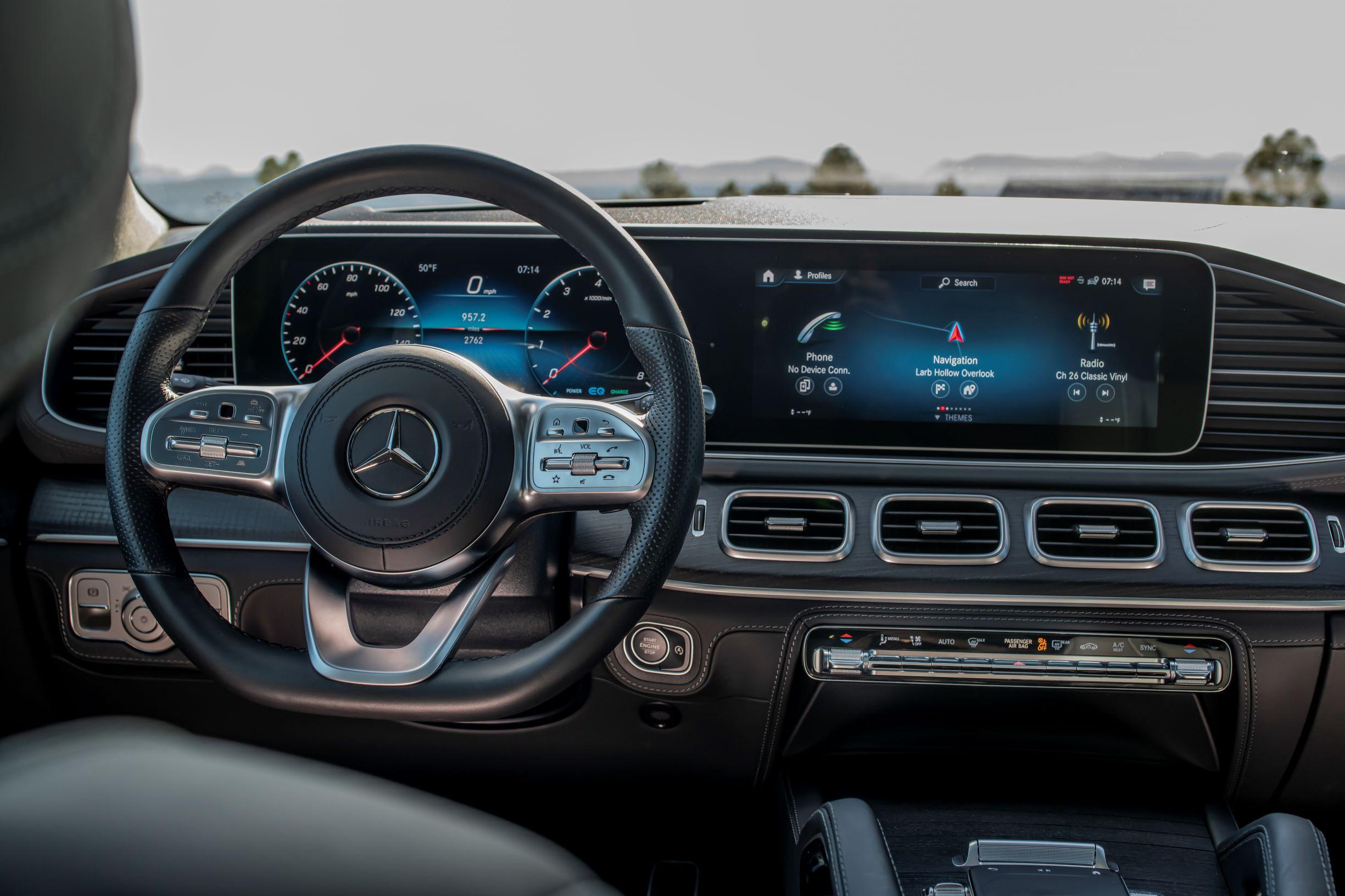 2020 Mercedes-Benz GLS 580 (1)
